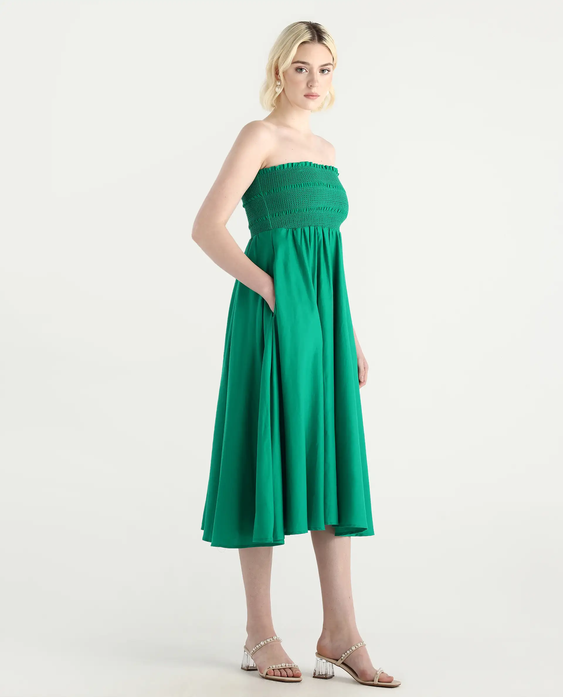 Rareism Women's Jenhop Green Viscose Sleeveless Tube Neck Fit And Flare Fit Plain Midi Dress - Image 5