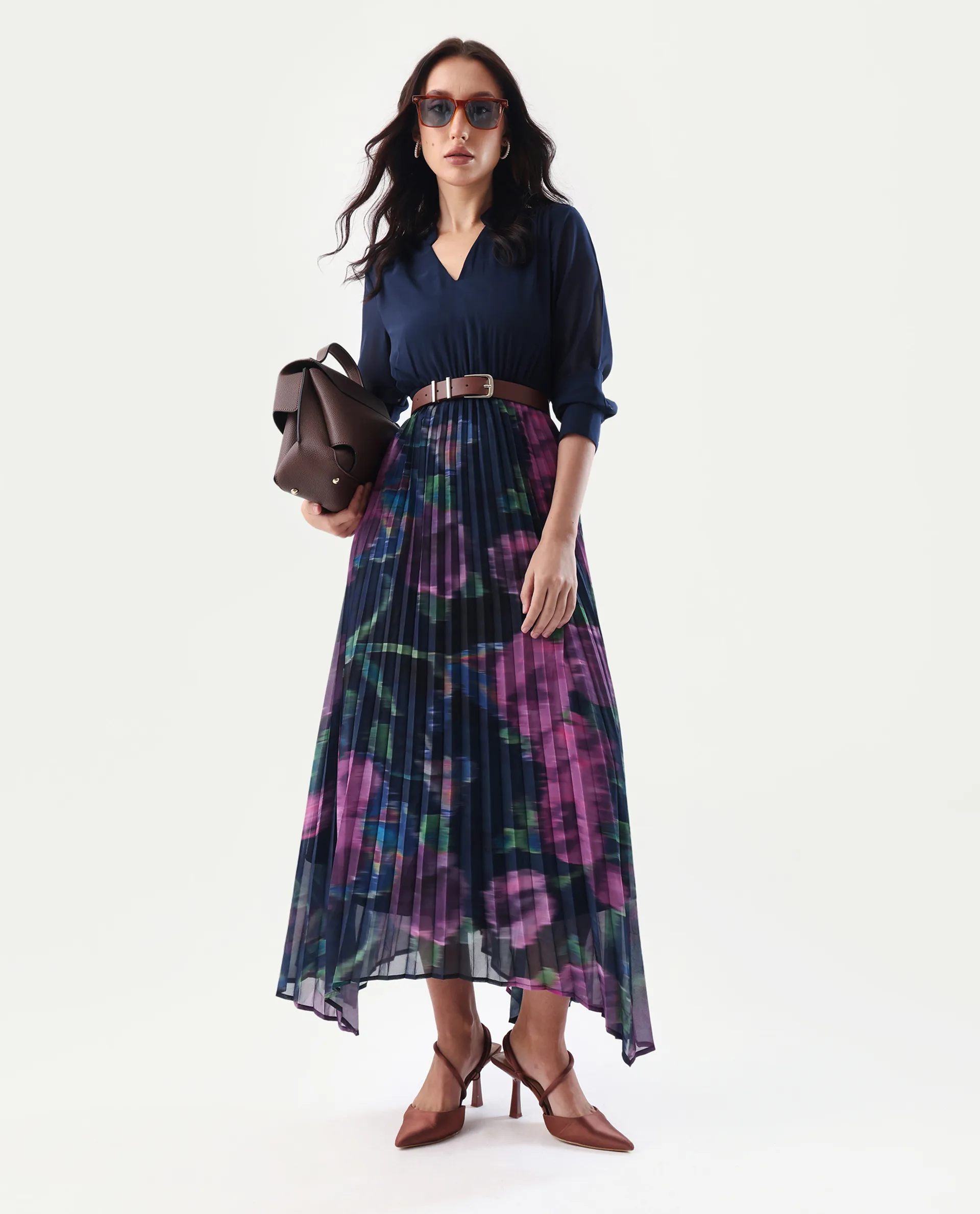 Rareism Women's Jenpli Navy Polyester V-Neck Flared Printed Dress - Image 2