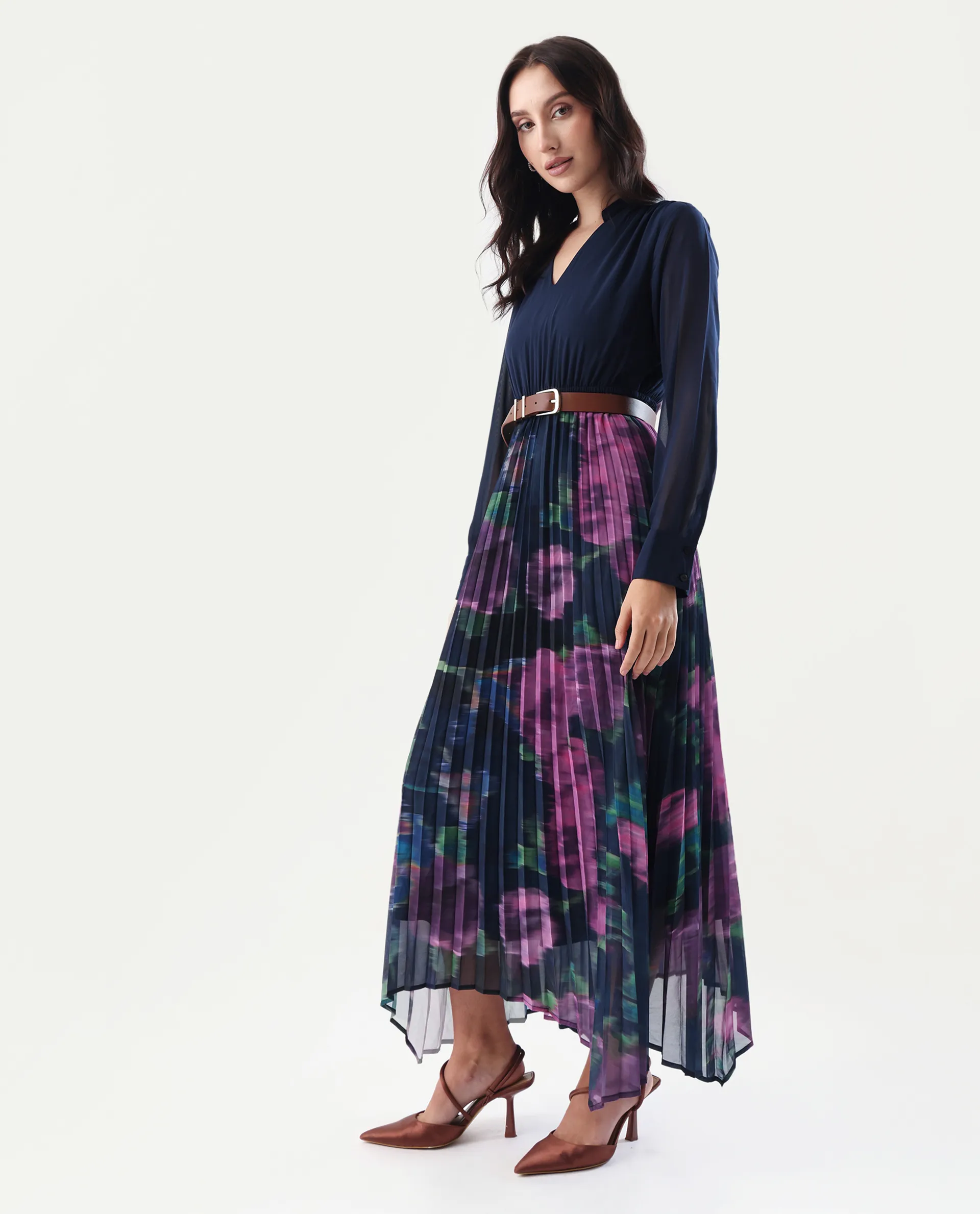Rareism Women's Jenpli Navy Polyester V-Neck Flared Printed Dress - Image 6