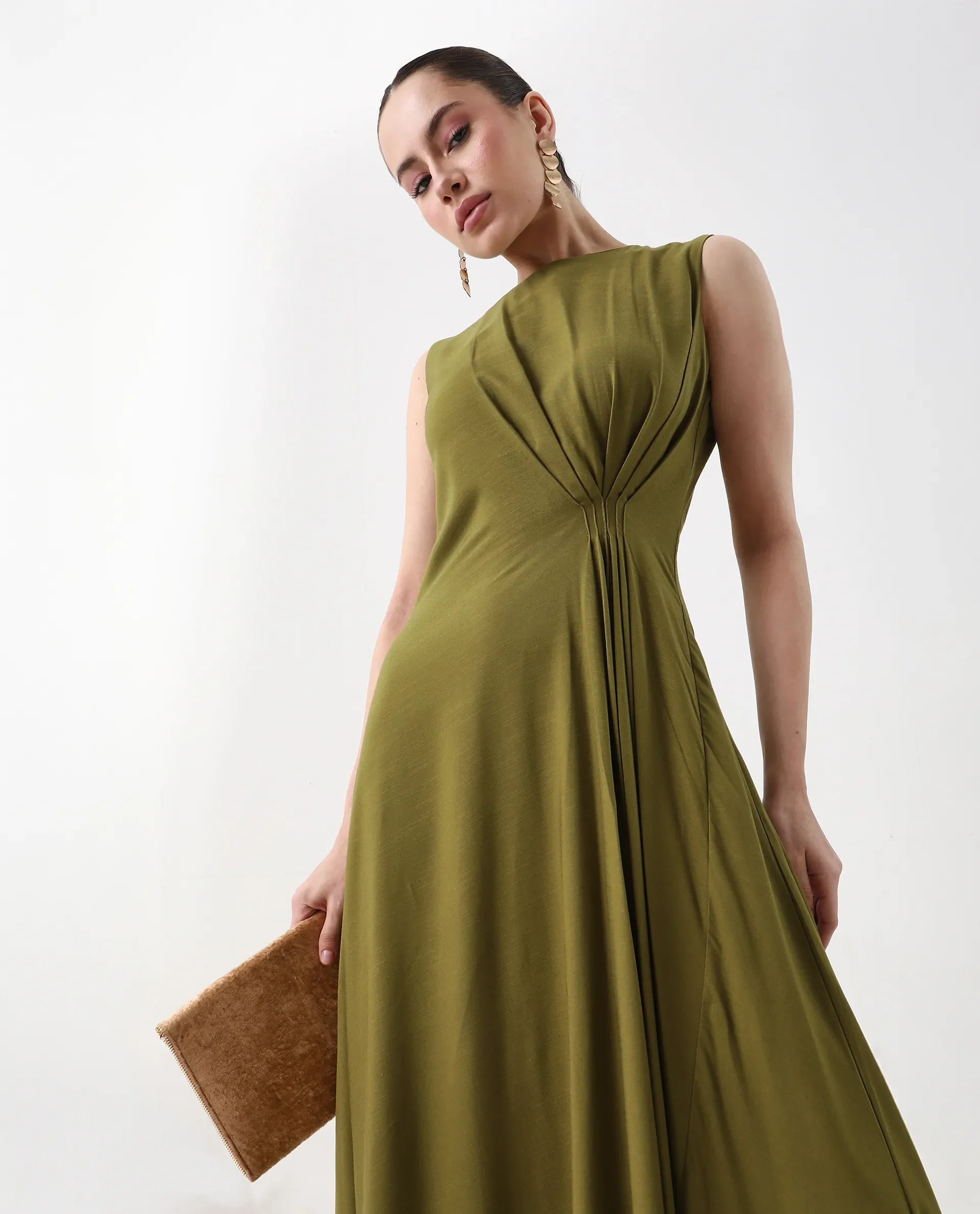 Rareism Women's Jensero Olive Viscose Round Neck Fit And Flare Plain Dress - Image 4