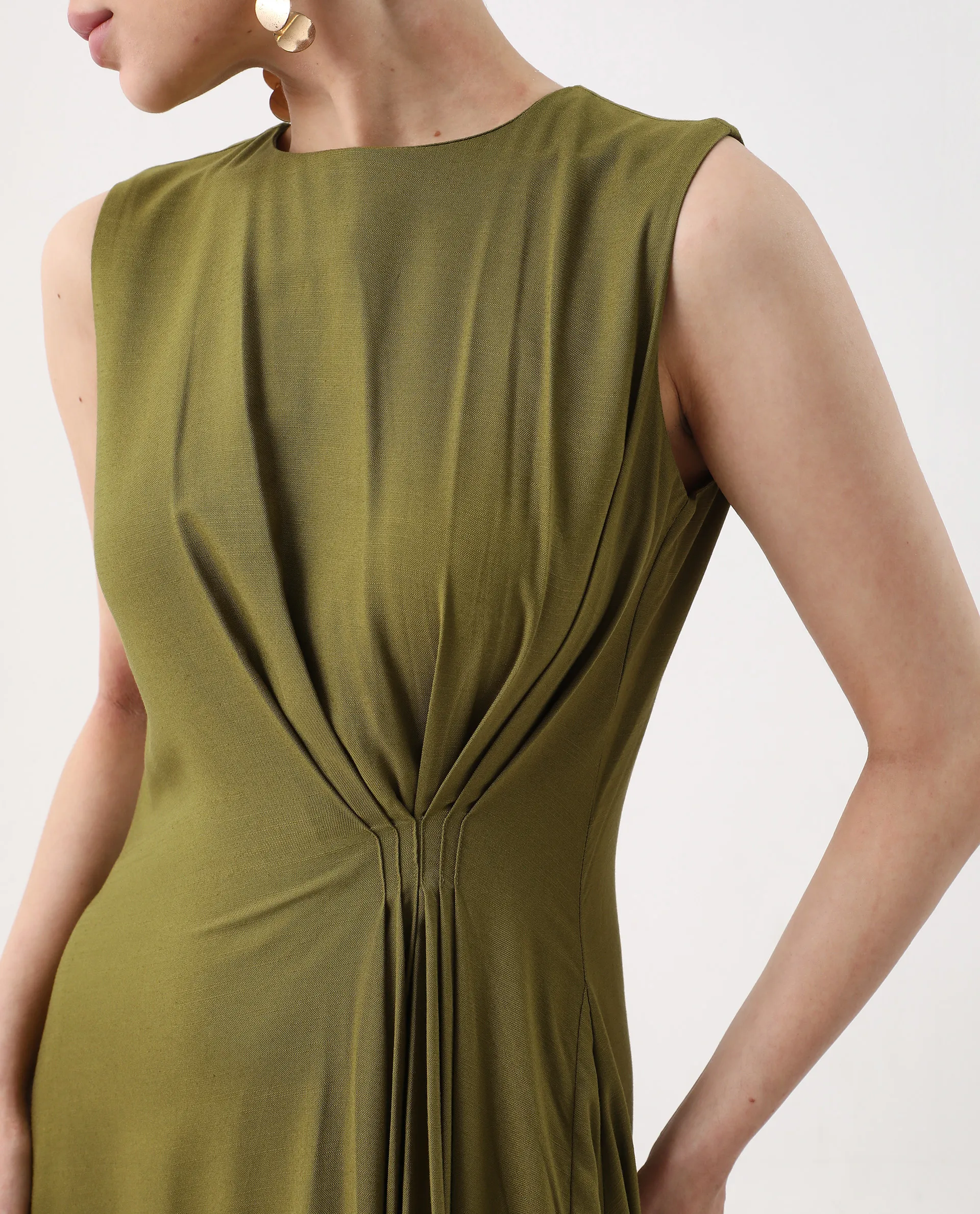 Rareism Women's Jensero Olive Viscose Round Neck Fit And Flare Plain Dress - Image 5