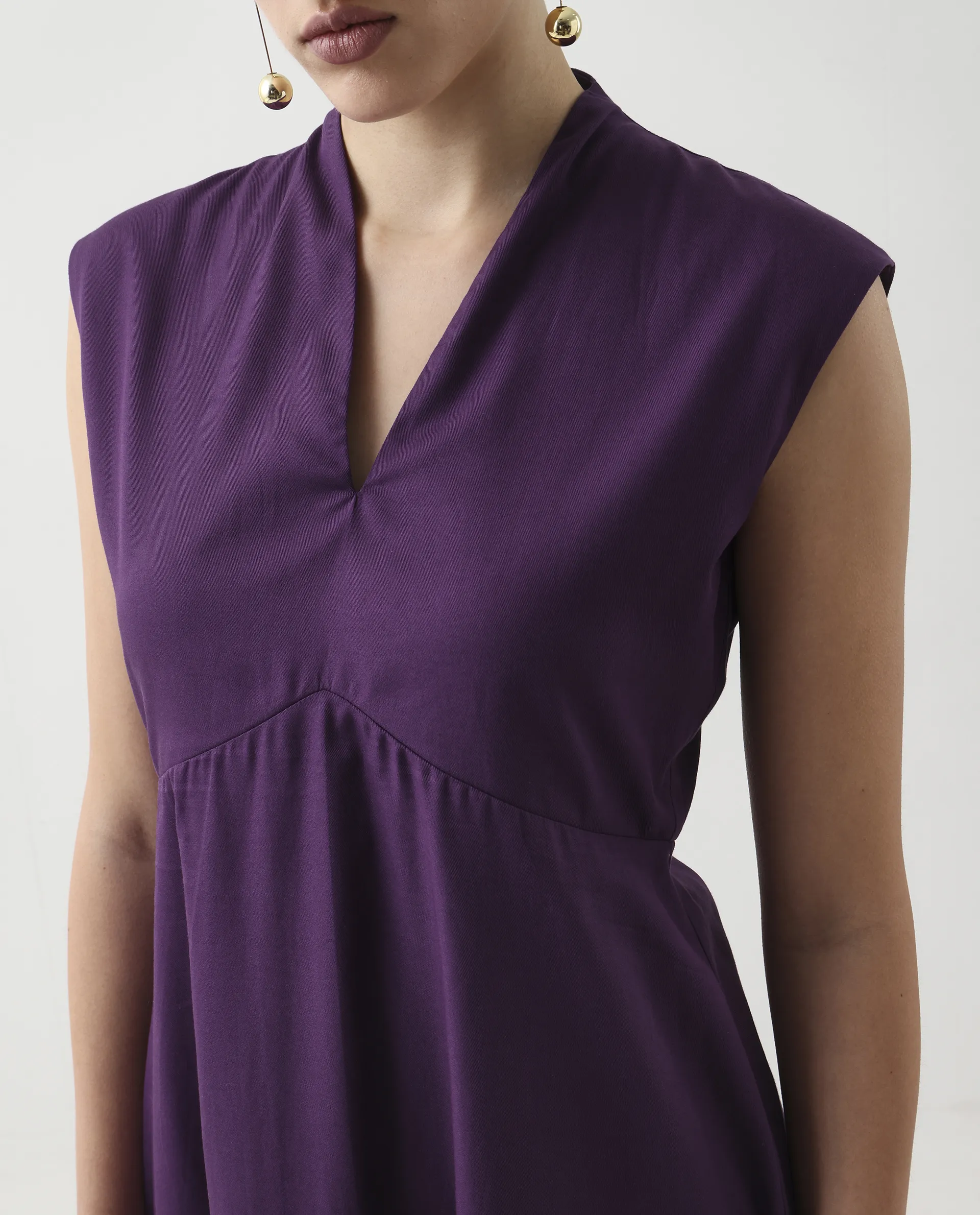 Rareism Women's Jenshi Purple Cotton Sleeveless V-Neck Fit And Flare Fit Plain Dress - Image 3