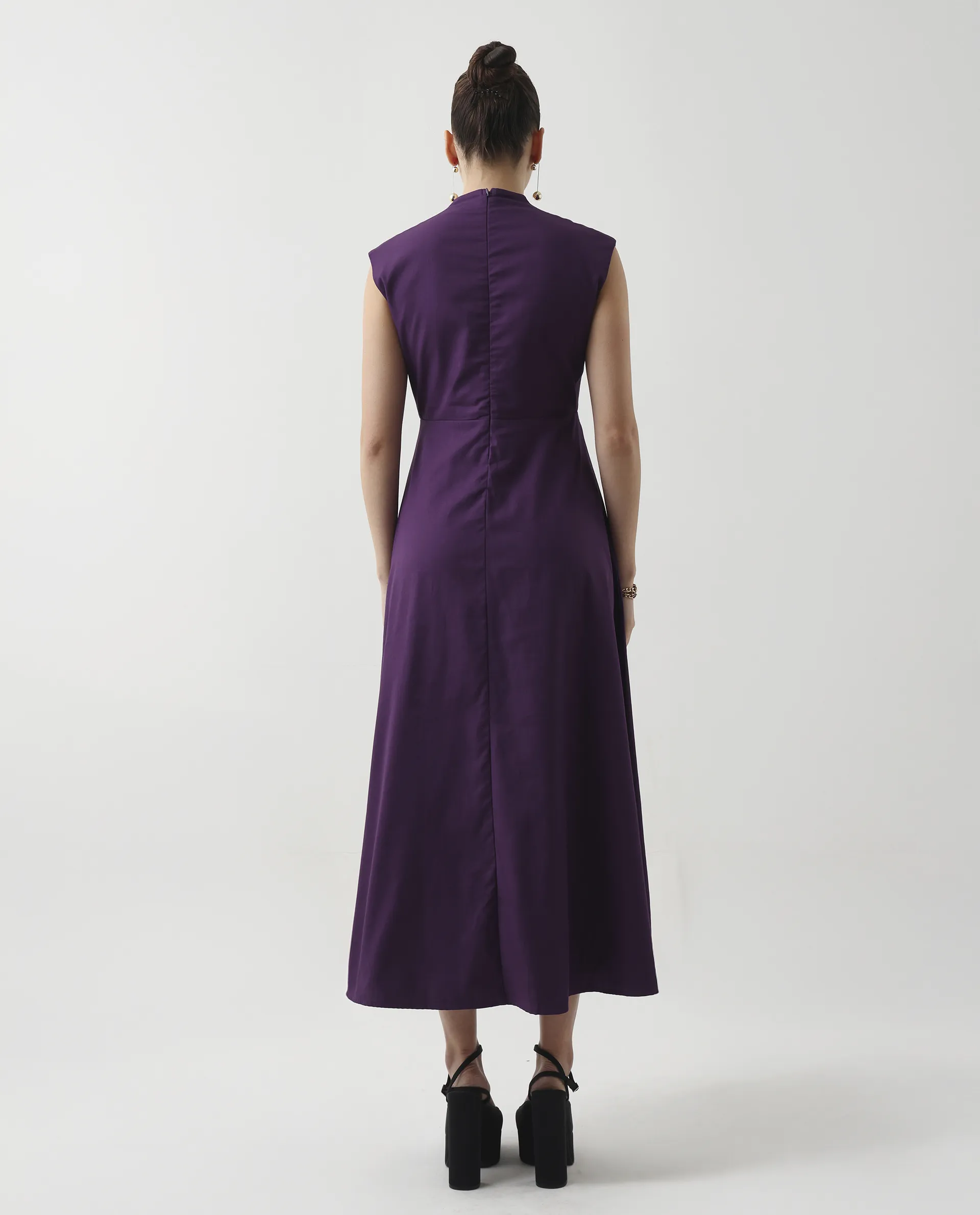 Rareism Women's Jenshi Purple Cotton Sleeveless V-Neck Fit And Flare Fit Plain Dress - Image 7