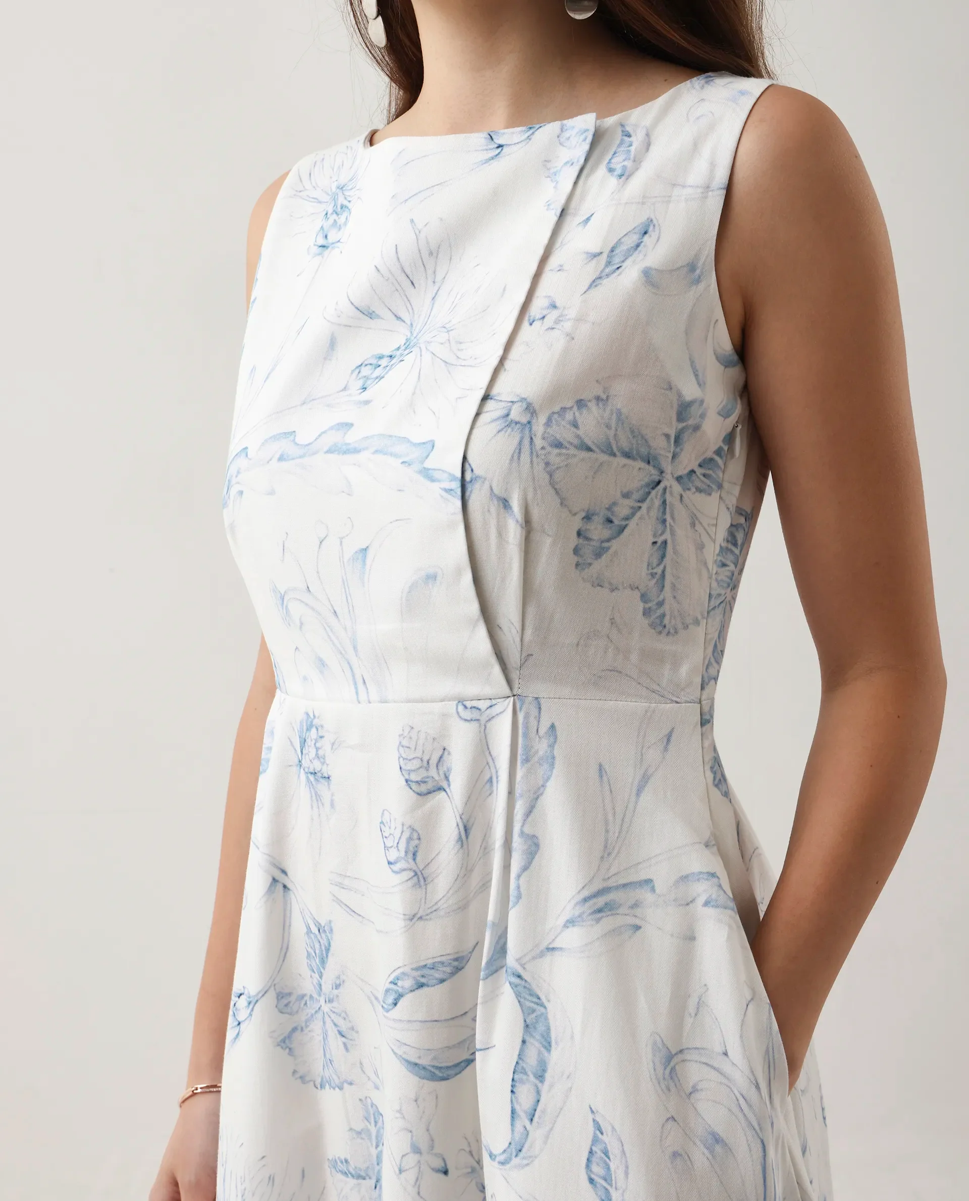 Rareism Women's Jensit Off White Cotton Boat Neck Fit And Flare Printed Midi Dress - Image 4