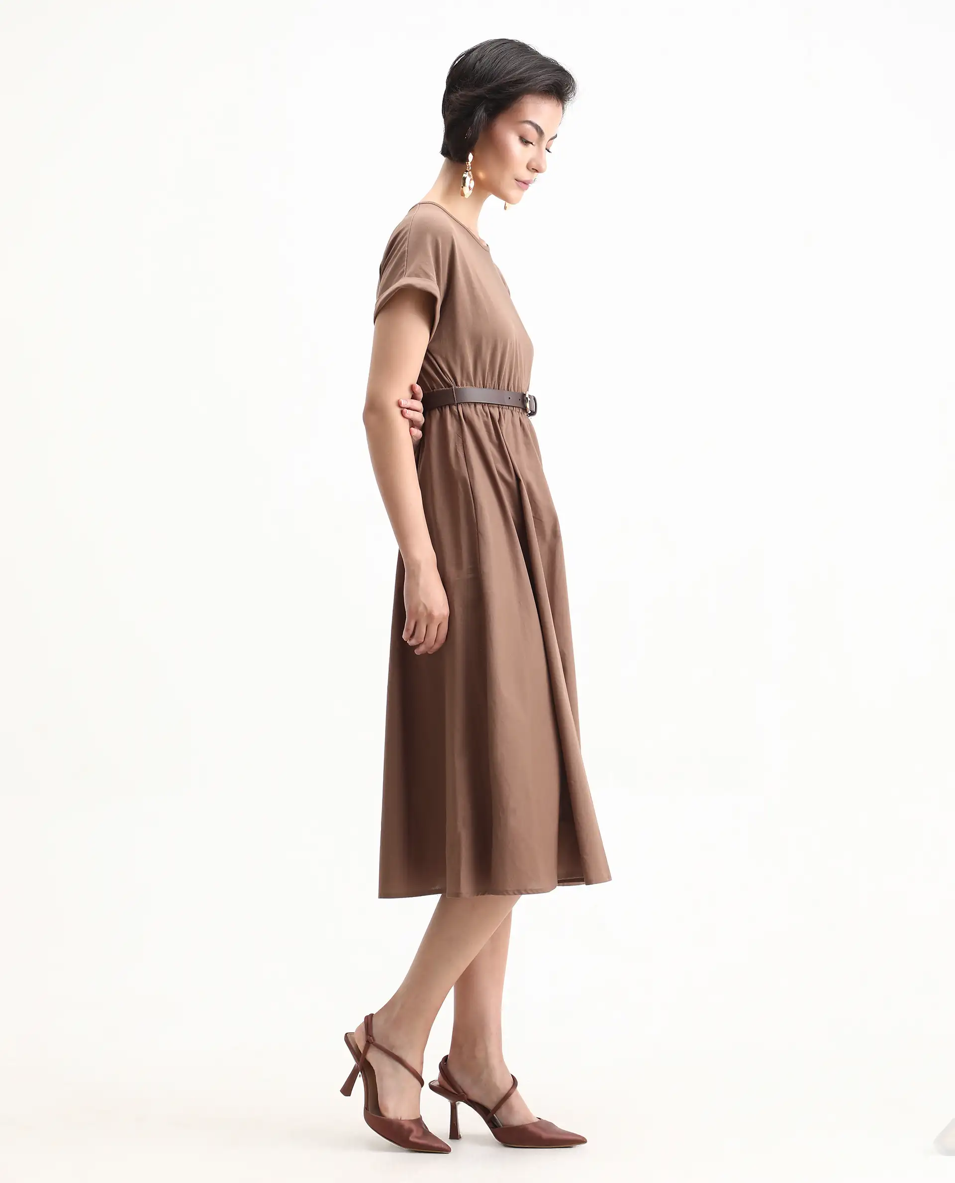 Rareism Women's Jento Brown Cotton Round Neck Fit And Flare Plain Midi Dress - Image 5