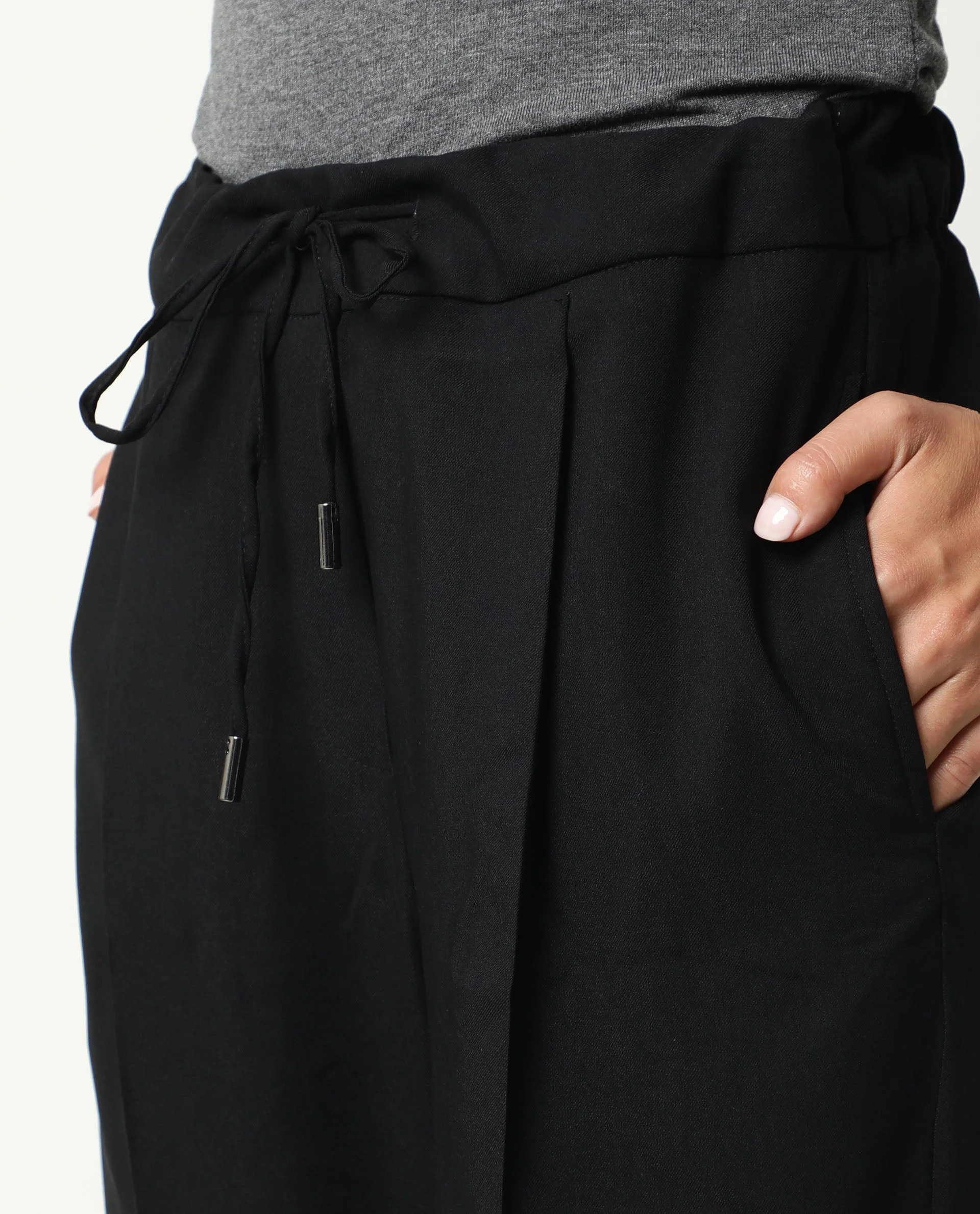Rareism Women's Jeremiah Black Polyester Blend Plain Ankle Length Tailored Trouser - Image 3