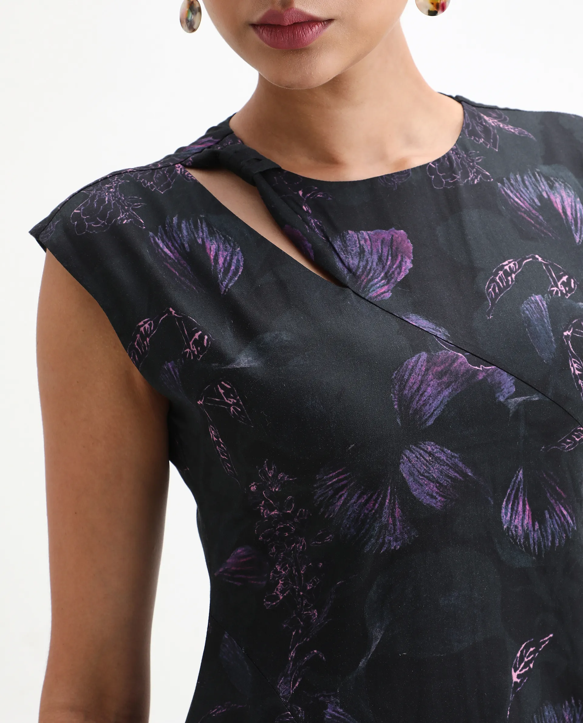 Rareism Women's Jetro Black Cotton Blend Round Neck Fit And Flare Floral Print Dress - Image 3