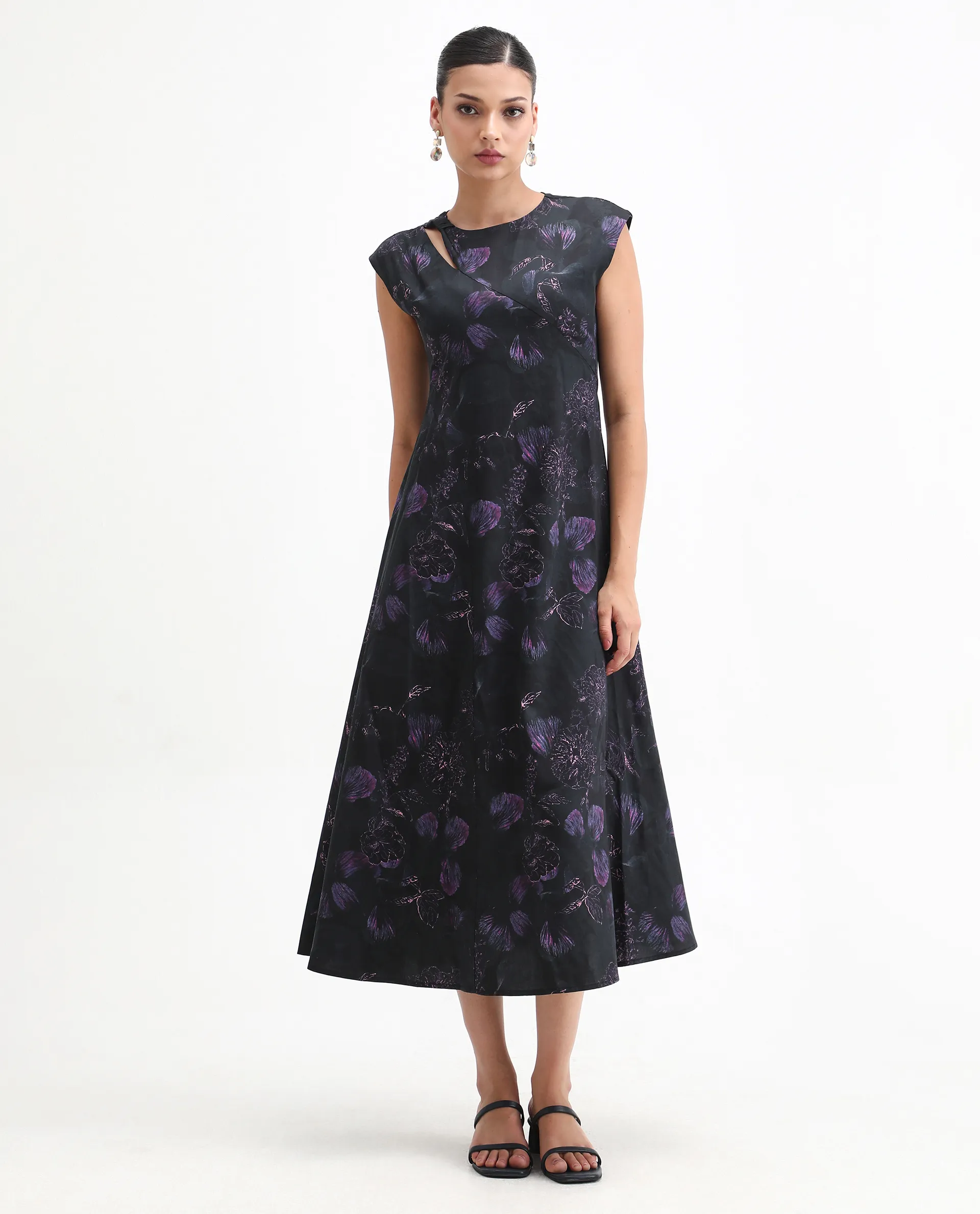 Rareism Women's Jetro Black Cotton Blend Round Neck Fit And Flare Floral Print Dress - Image 4
