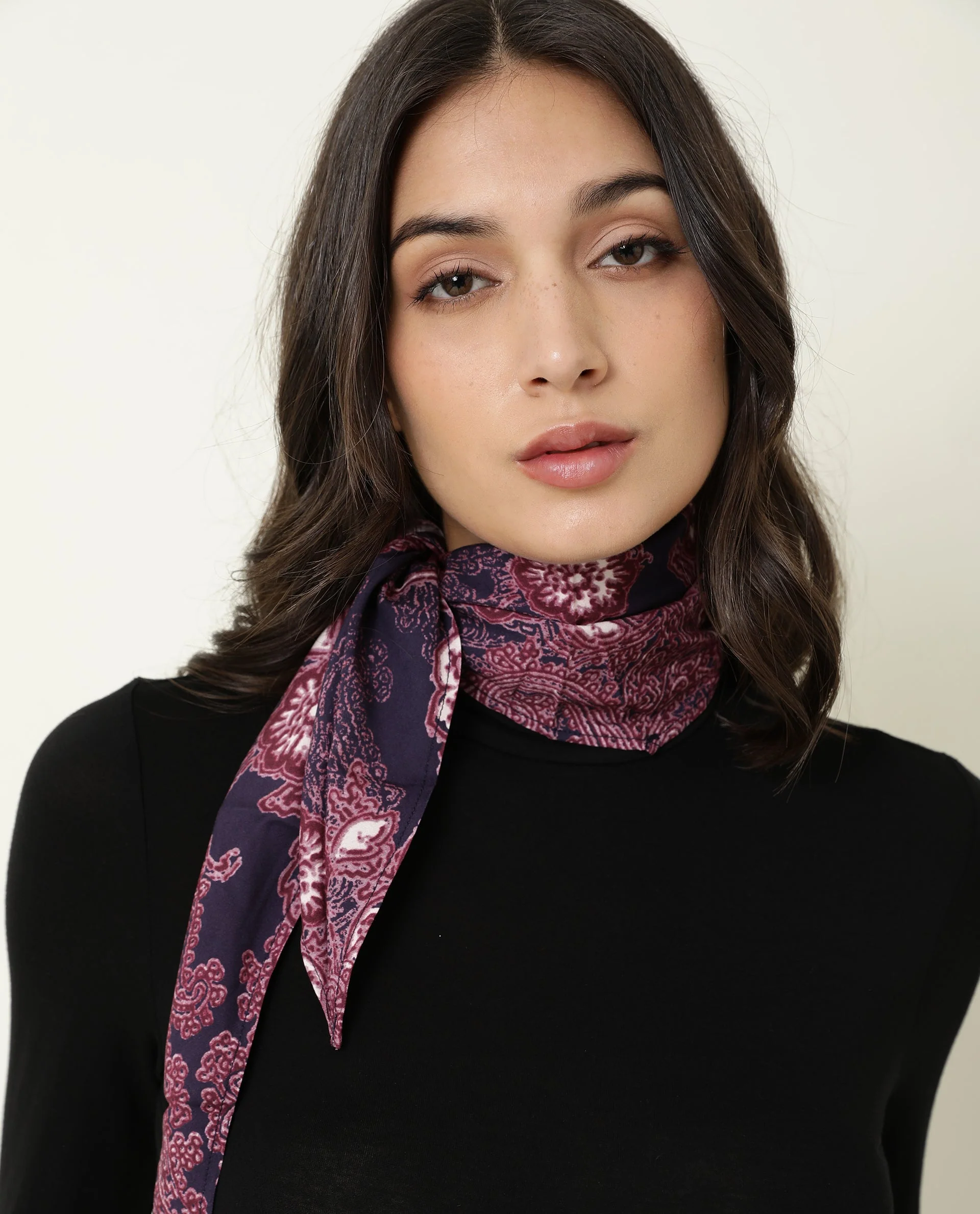 Rareism Women's Johnson Pink Floral Print Scarf - Image 2