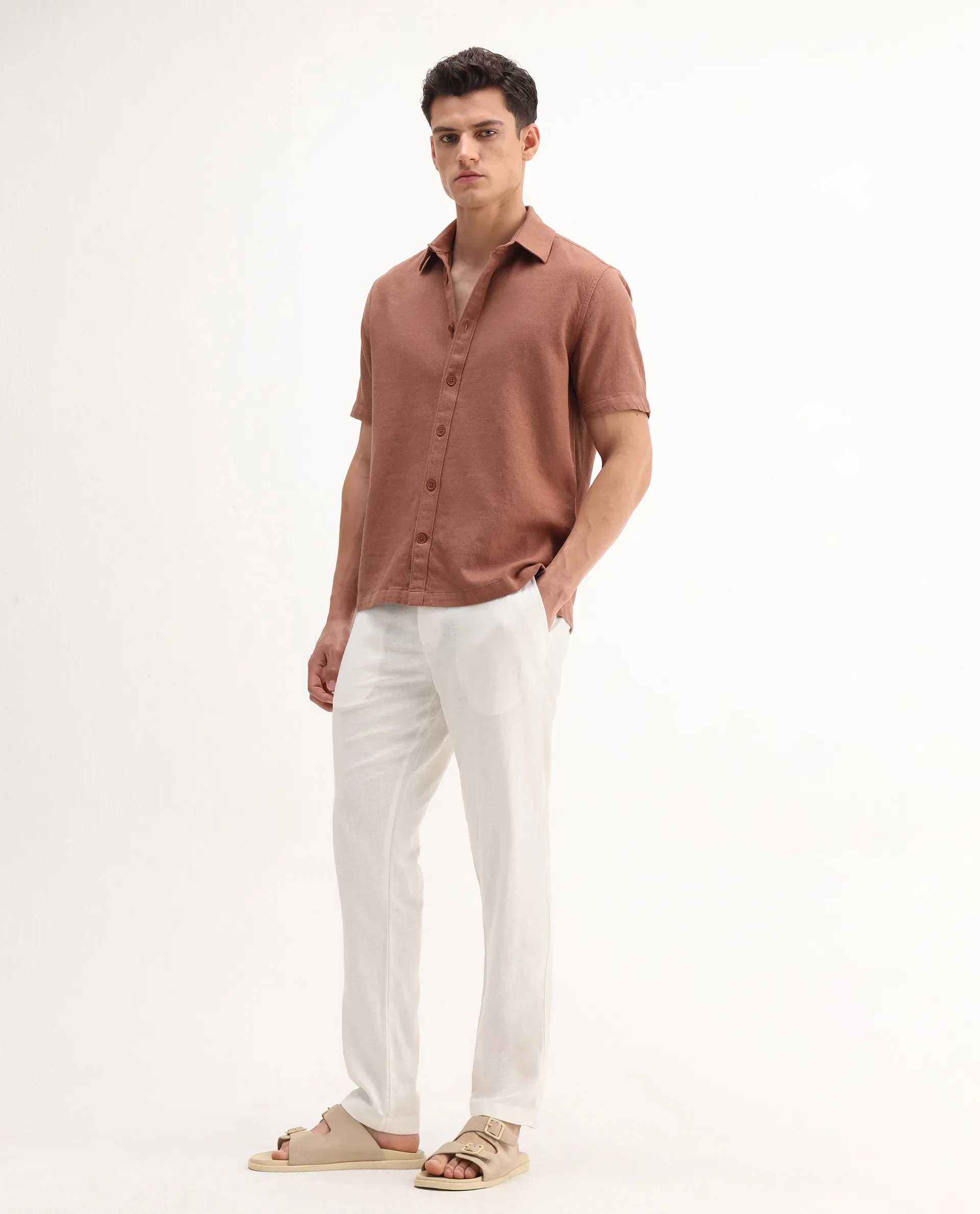Rare Rabbit Men's Jomo-B White Linen Blend Plain Regular Fit Trouser - Image 5