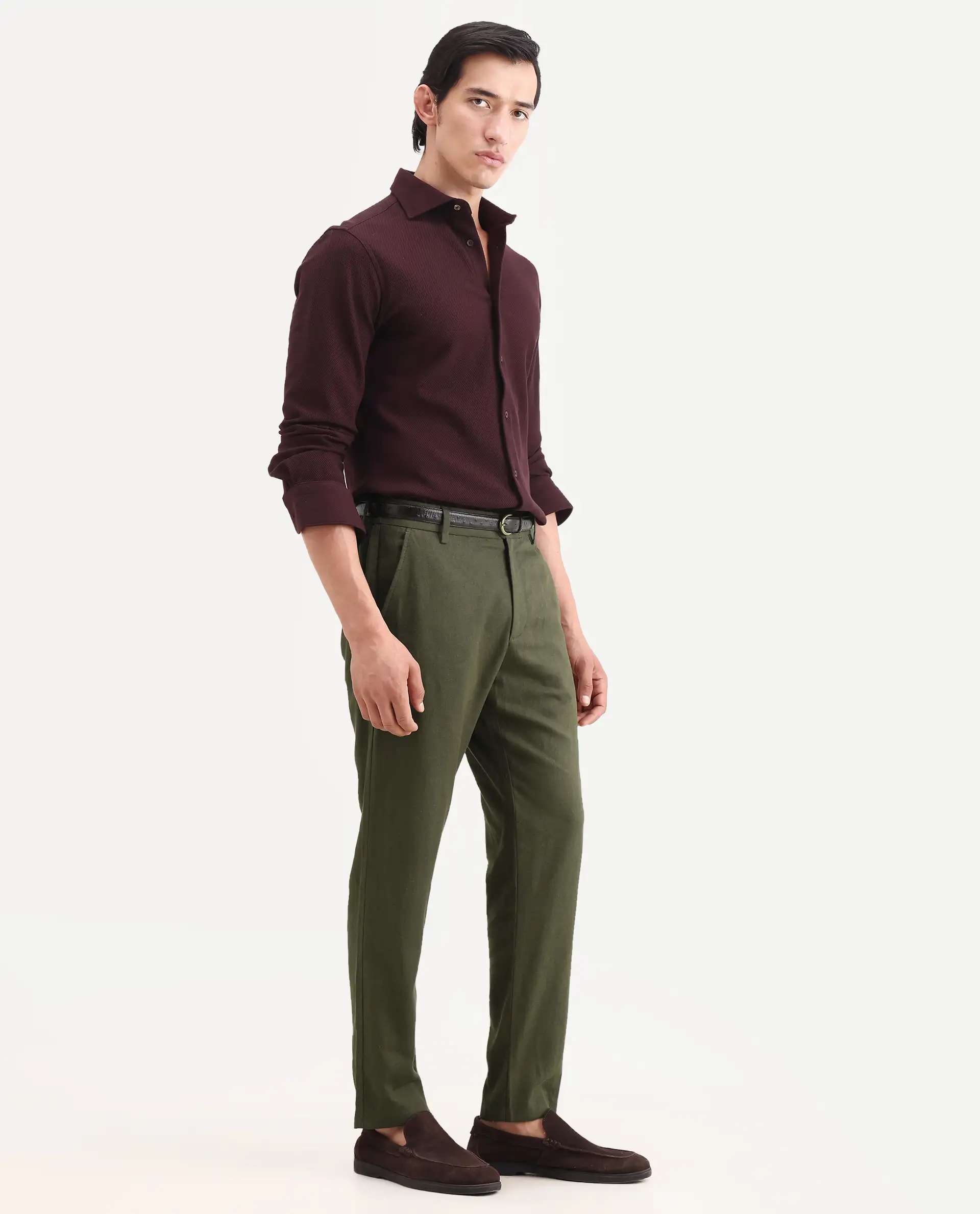 Rare Rabbit Men's Jomo-Ss26 Olive Linen Blend Fabric Regular Fit Plain Trouser - Image 5