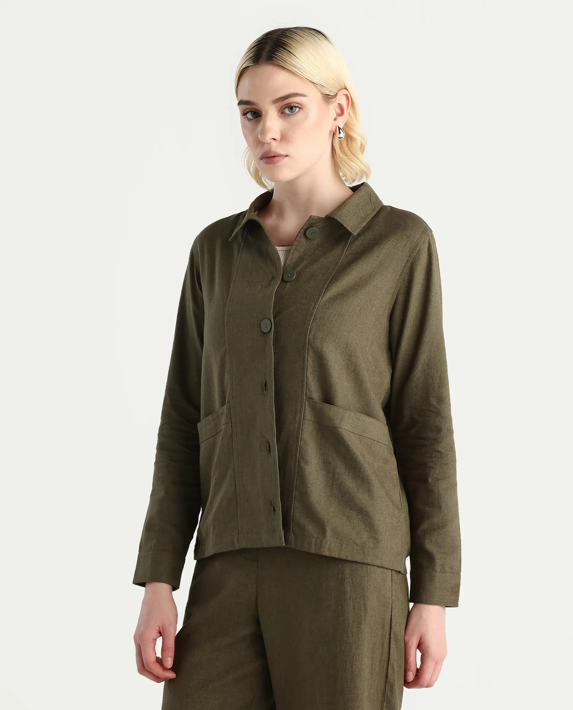 Rareism Women's Jomow-T Olive Linen Blend Collared Neck Regular Plain Shacket - Image 6