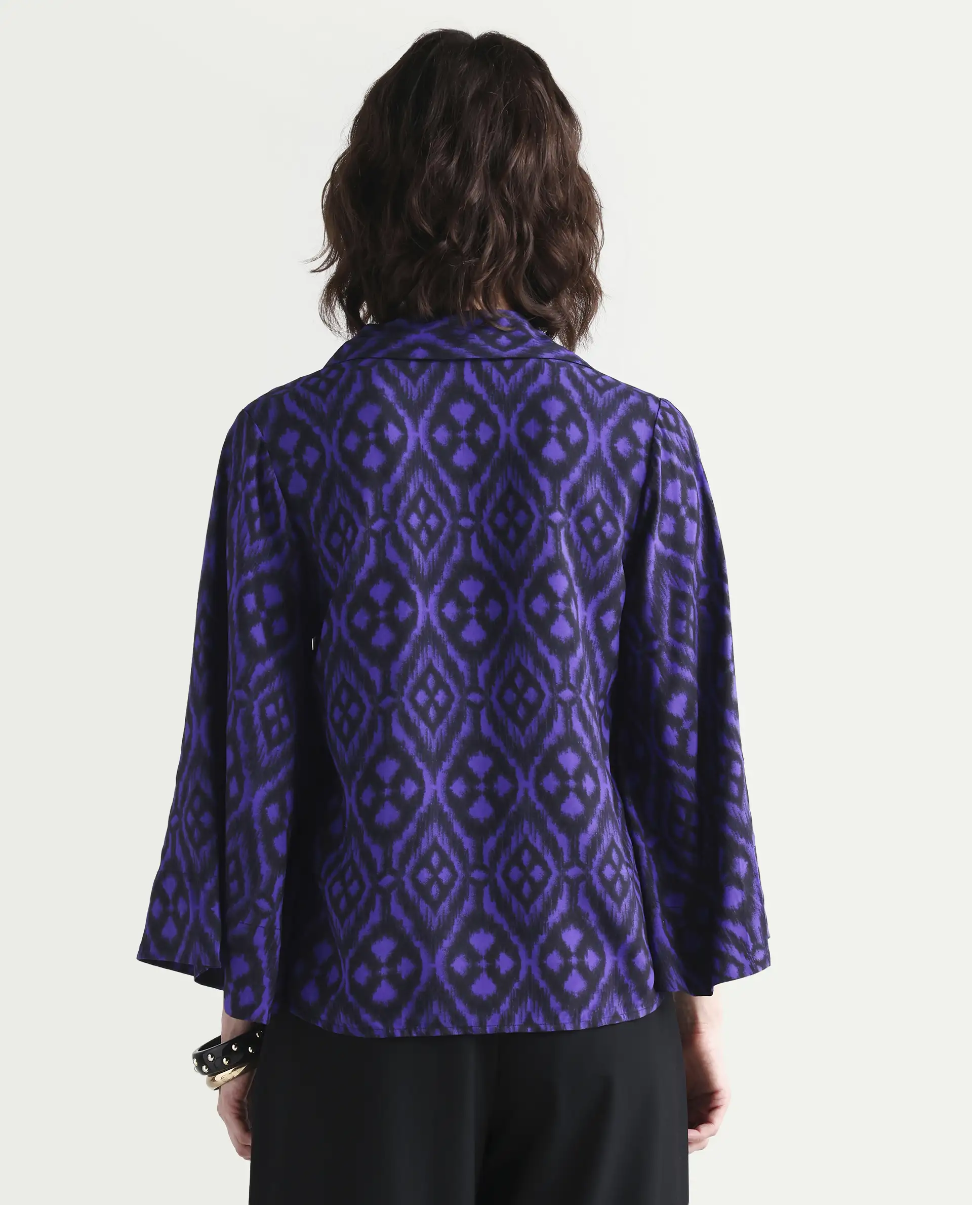 Rareism Women's Jones Dark Navy Viscose Spread Collar Geometric Print Flared Sleeve Relaxed Fit Top - Image 8