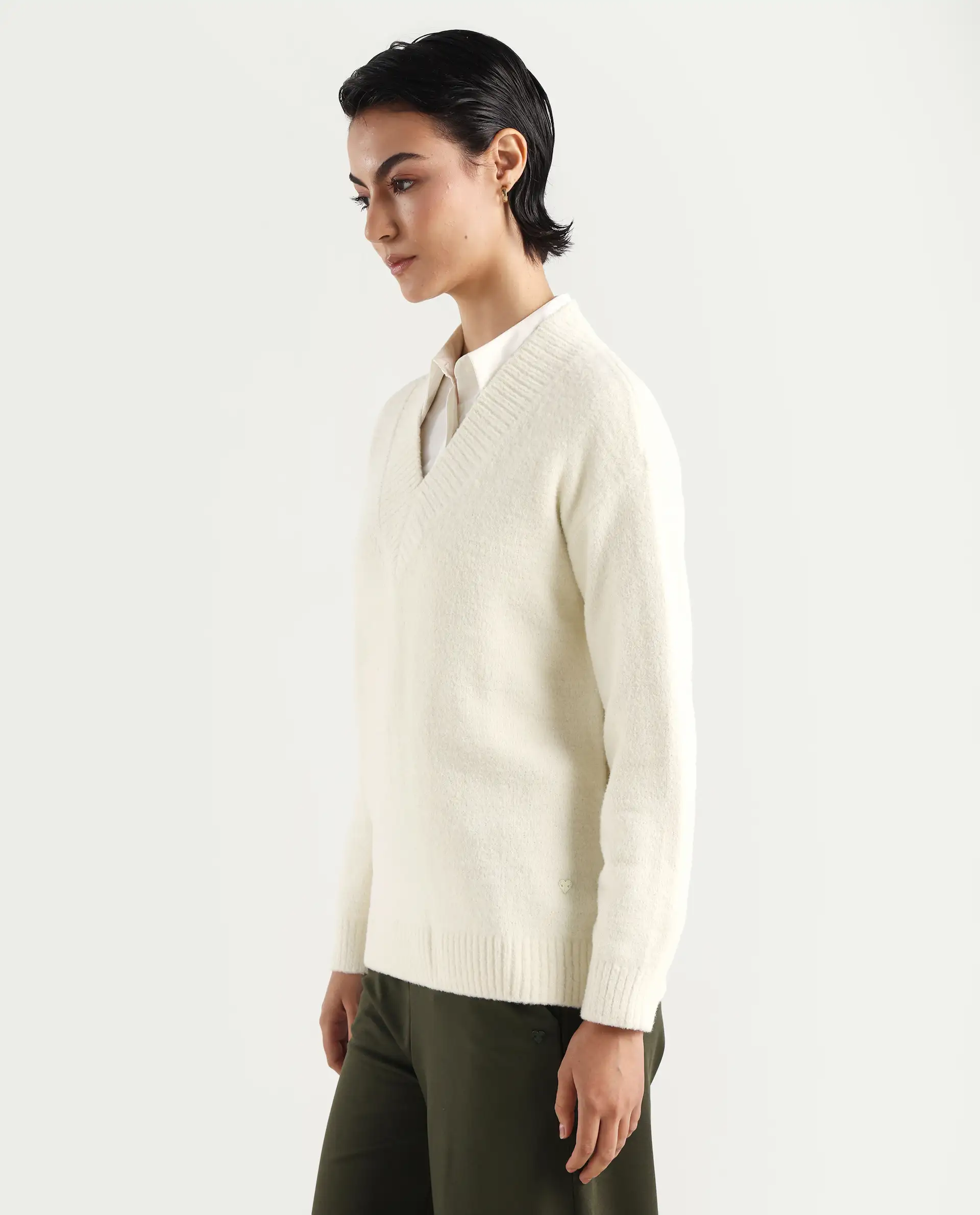 Rareism Women's Juno Off White Nylon V-Neck Plain Relaxed Fit Sweater - Image 5