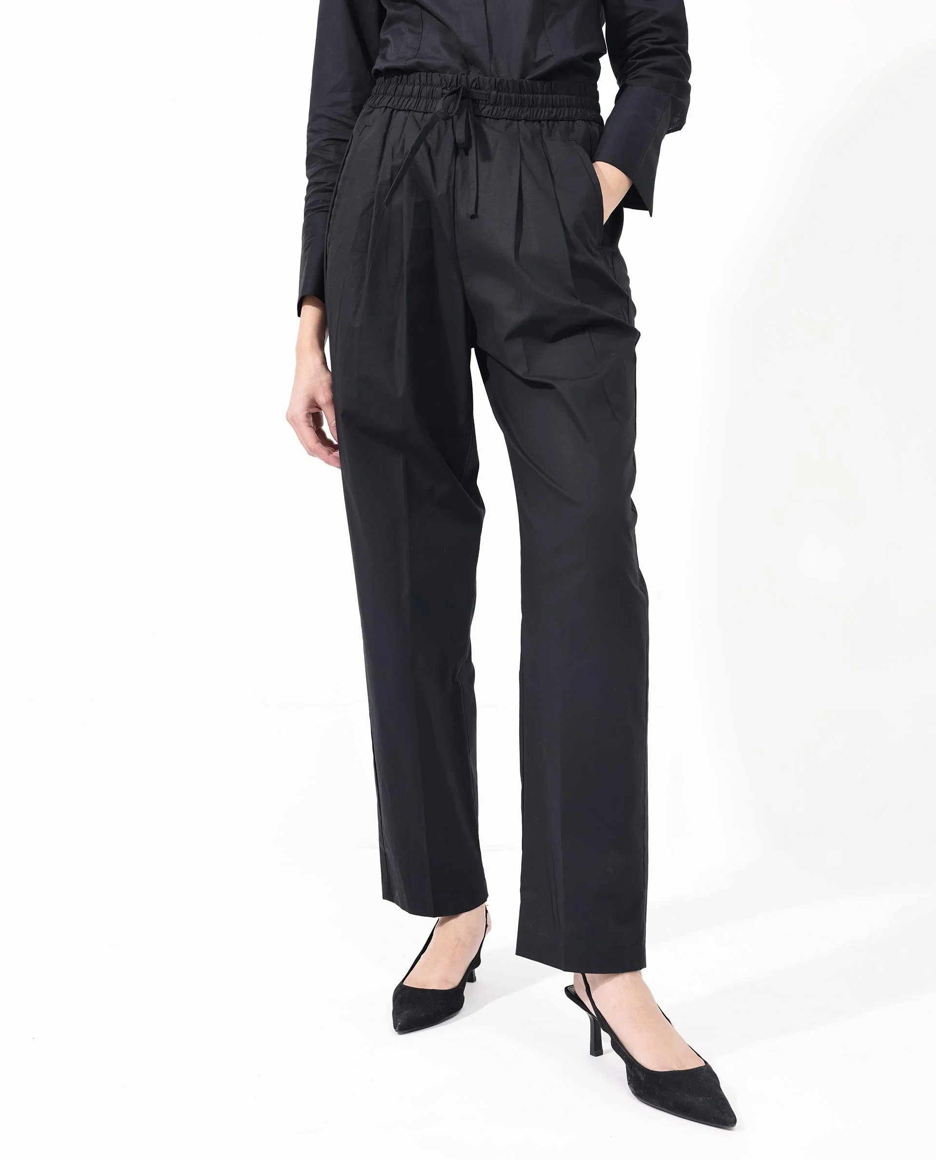Rareism Women's Juven Black Cotton Plain Ankle Length Tapered Trouser - Image 2