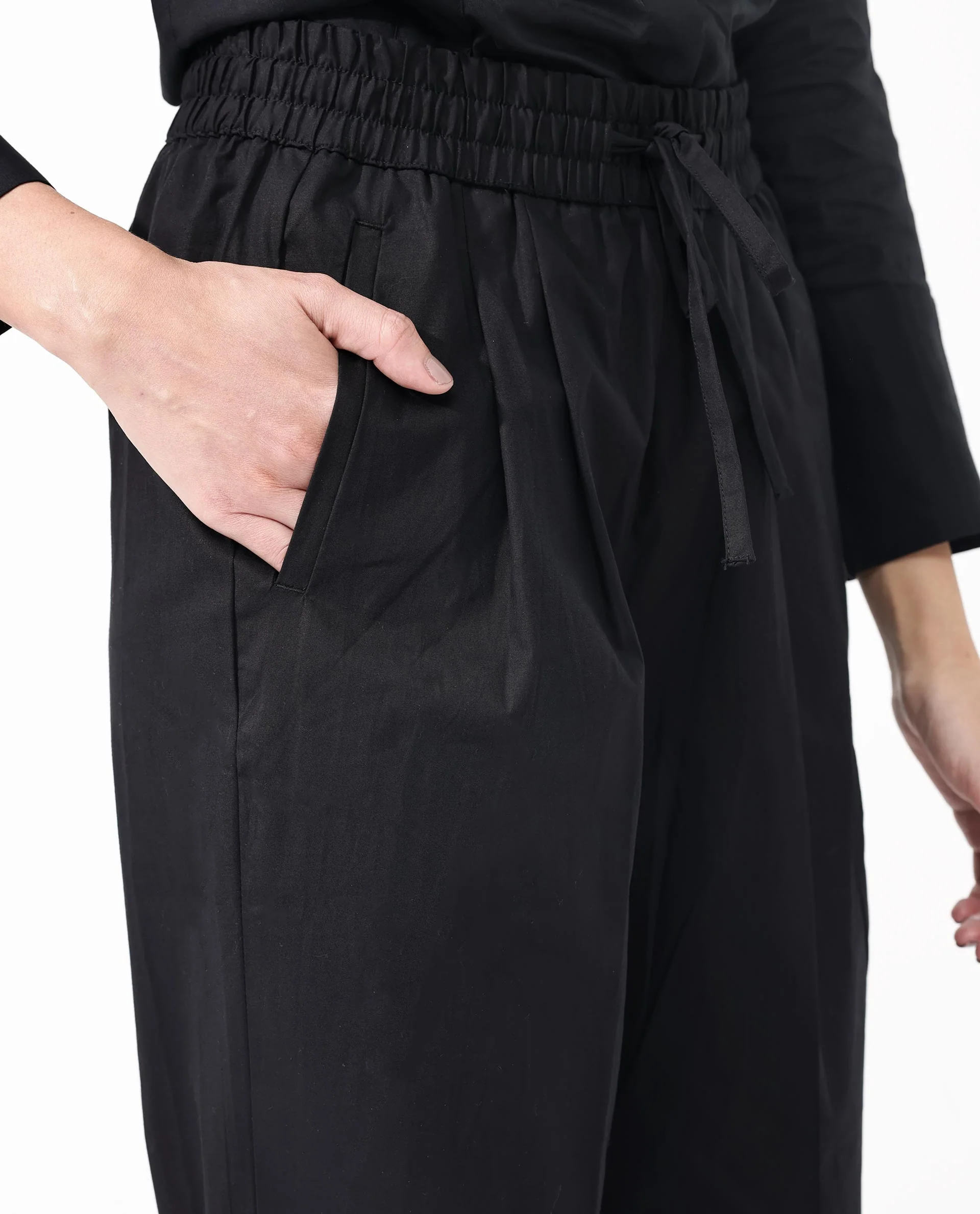Rareism Women's Juven Black Cotton Plain Ankle Length Tapered Trouser - Image 3