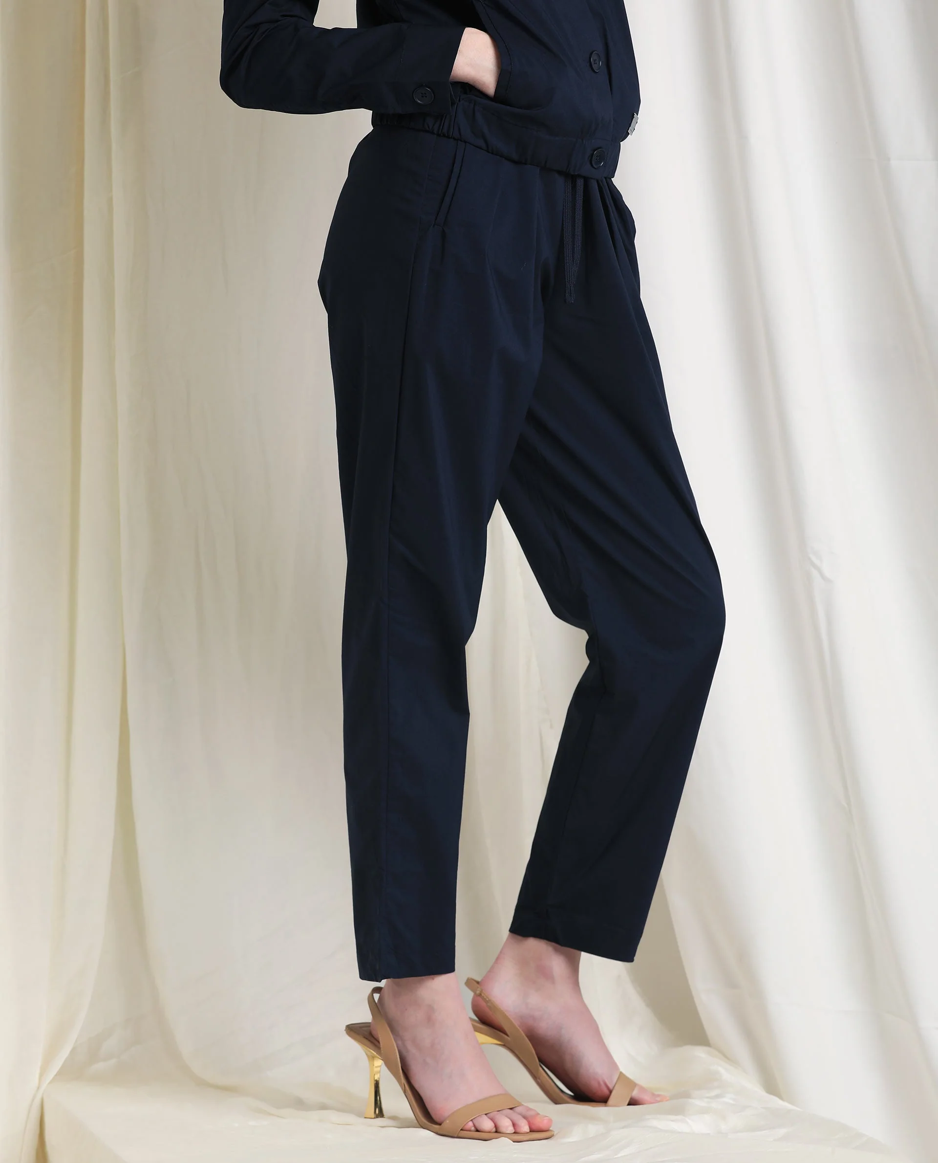 Rareism Women's Juven Navy Polyester Blend Plain Ankle Length Tapered Trouser - Image 4