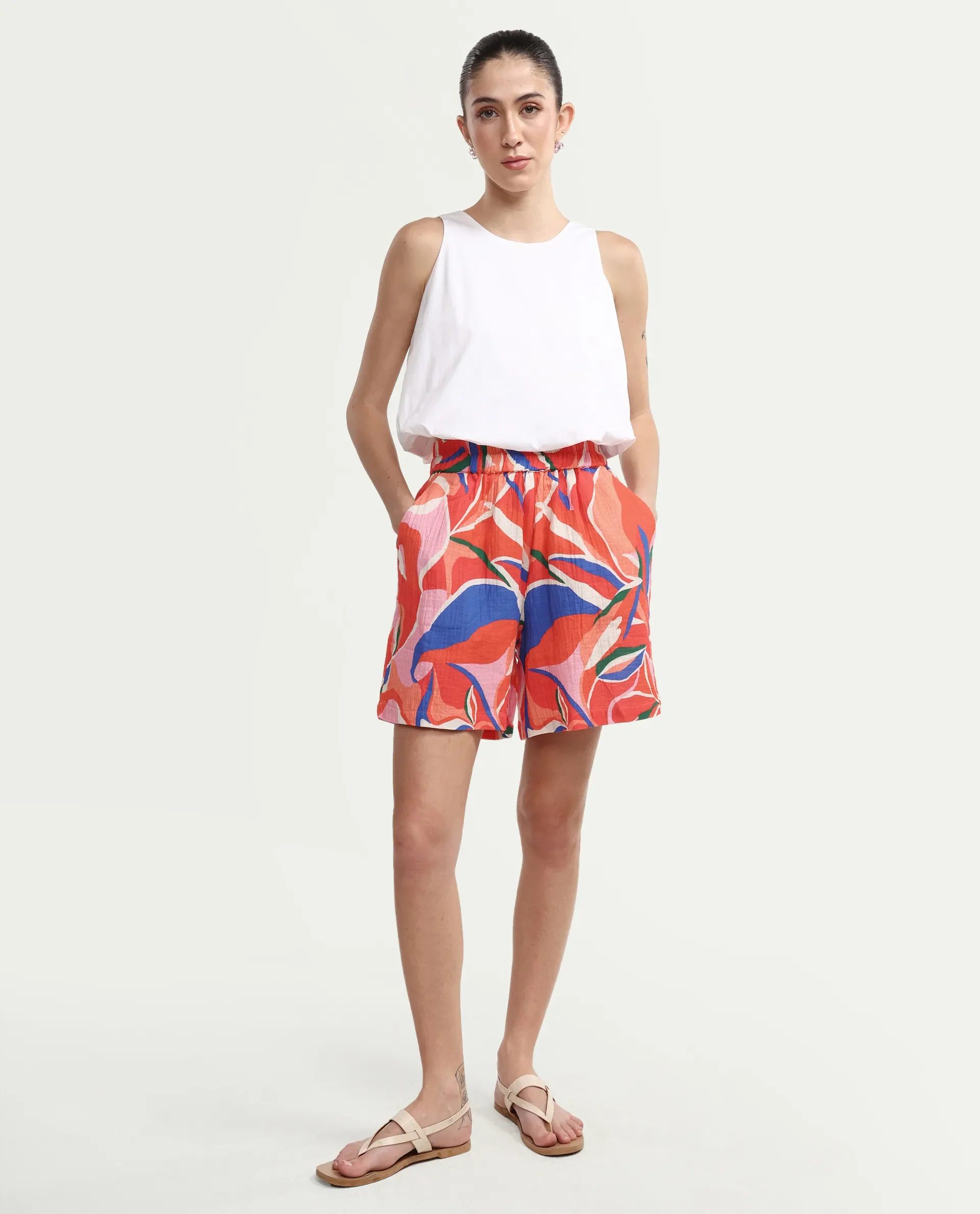 Rareism Women's Kabuto-B Multi Cotton Blend Abstract Print Mini Relaxed Fit Shorts - Image 4