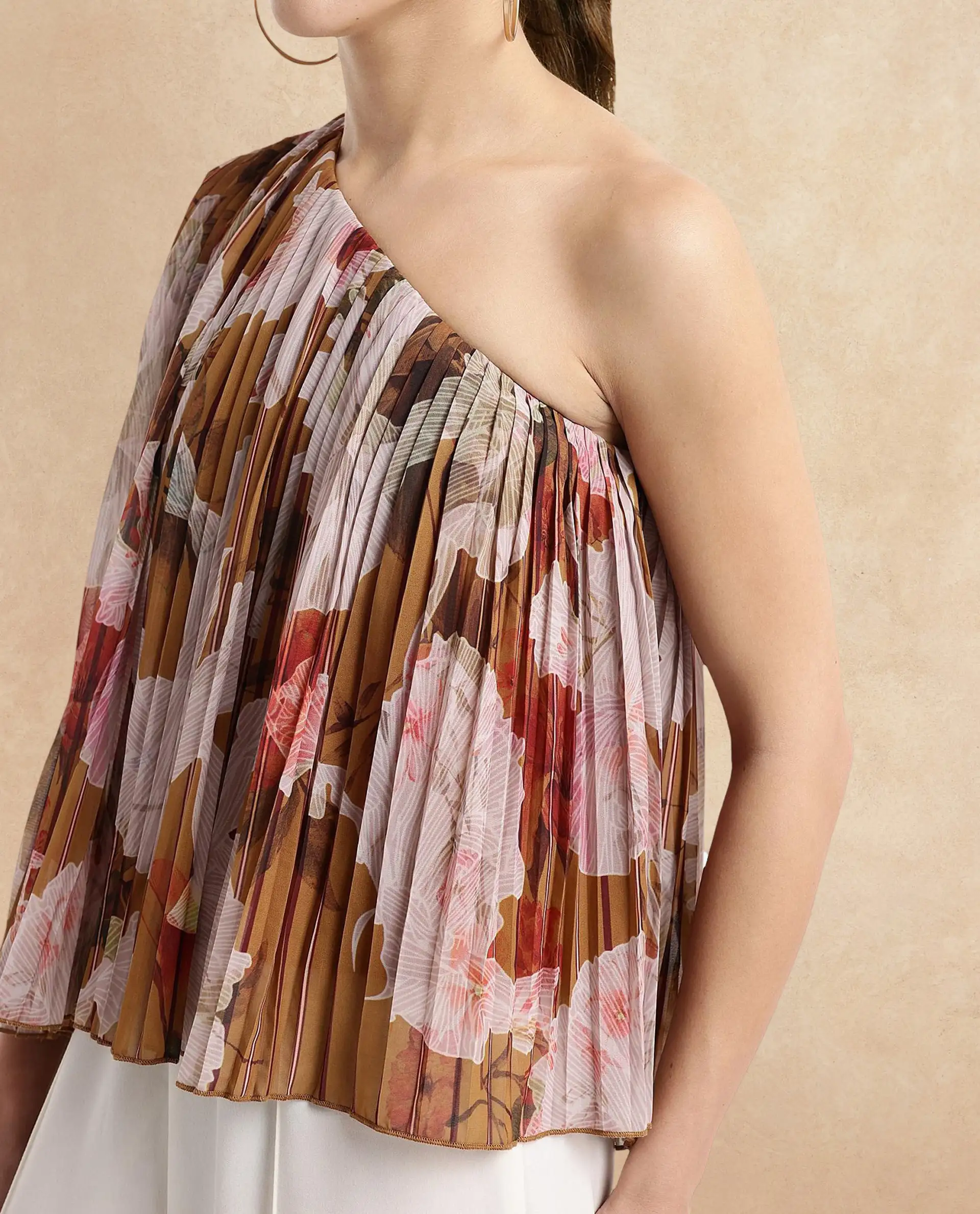 Rareism Women's Kamri Multi Polyester One Shoulder Floral Print One Shoulder Regular Fit Top - Image 2