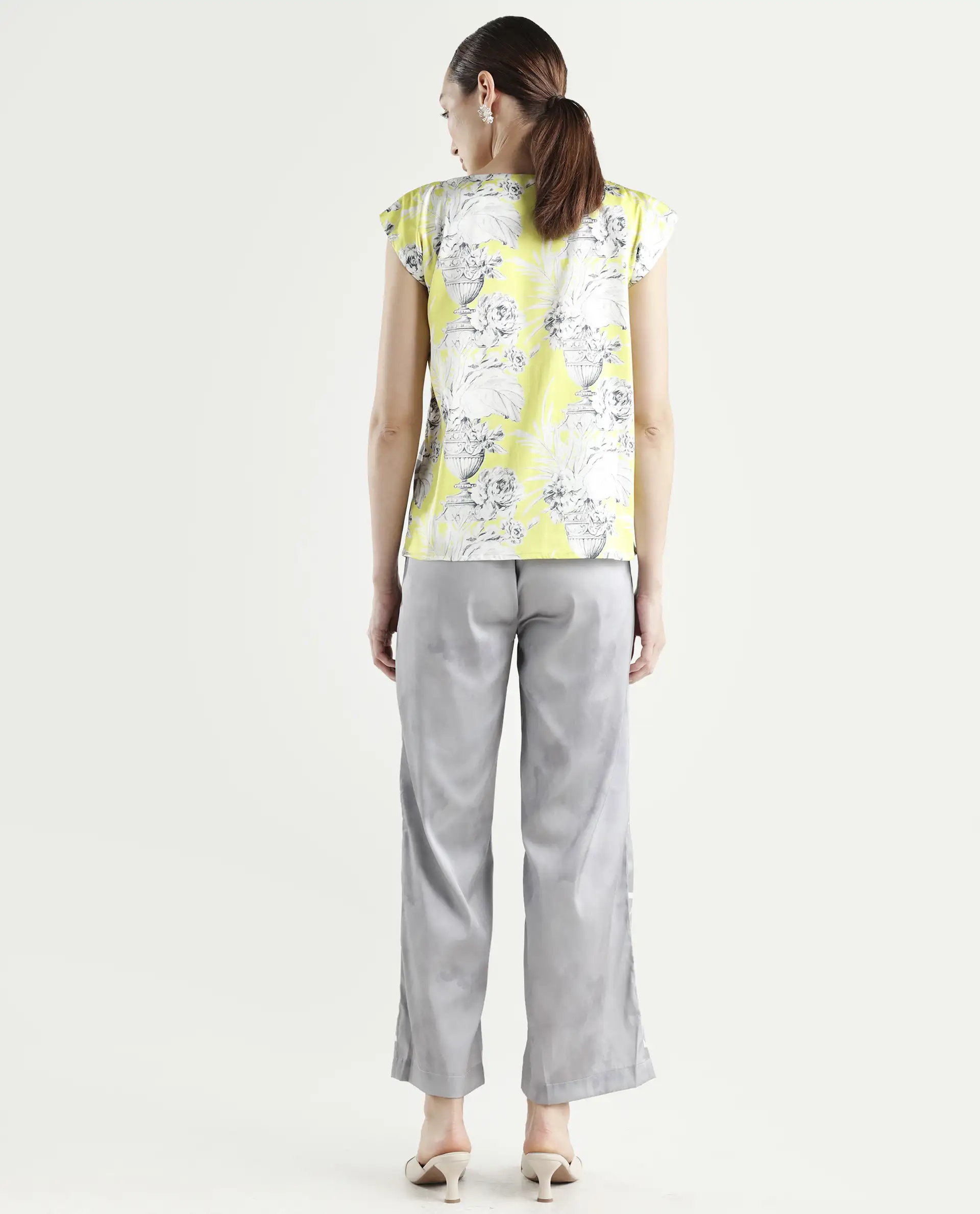 Rareism Women's Kanadio-B Light Grey Polyester Floral Print Ankle Length Straight Fit Trouser - Image 7