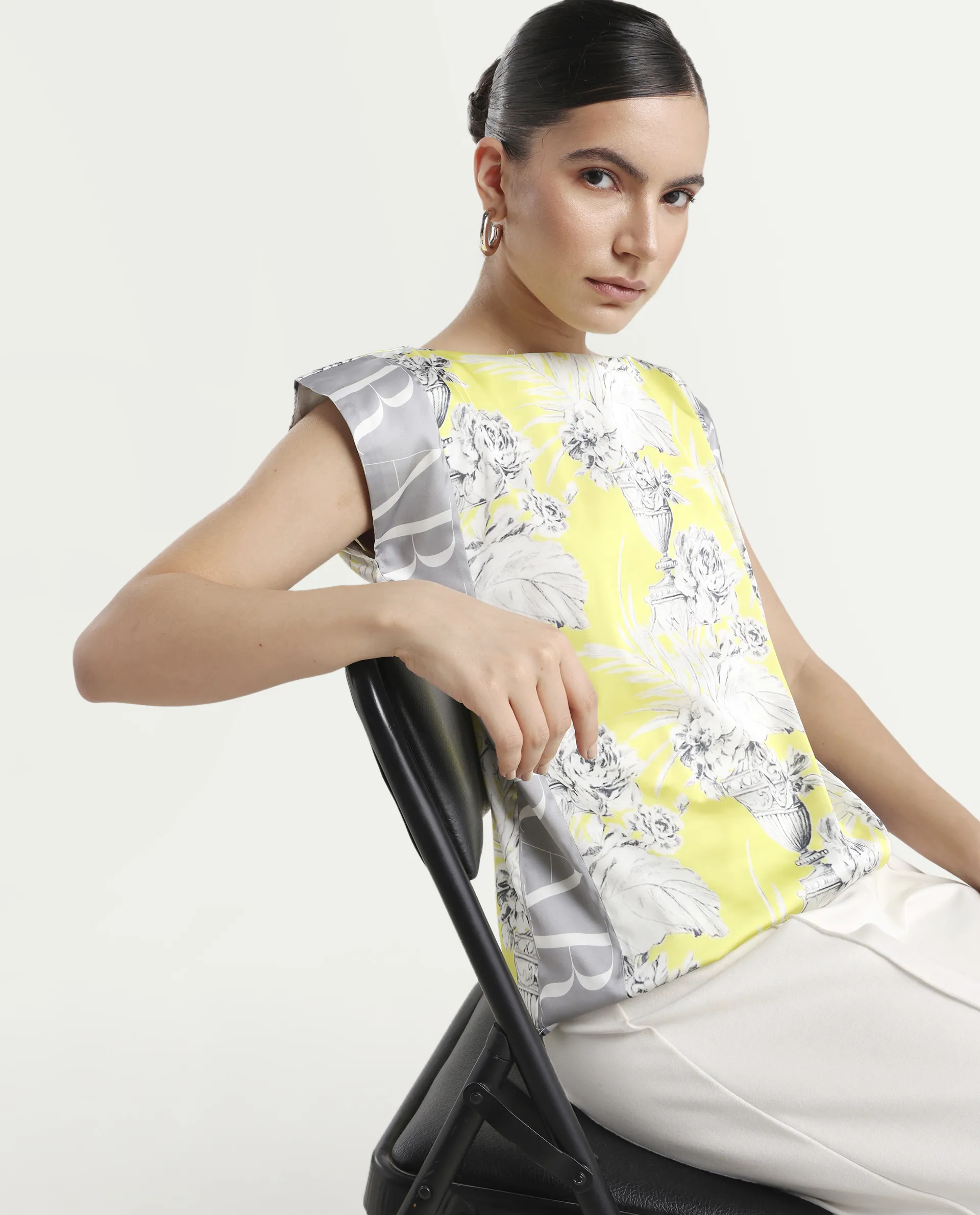 Rareism Women's Kanadio-T Yellow Polyester Boat Neck Floral Print Extended Sleeves Regular Fit Top