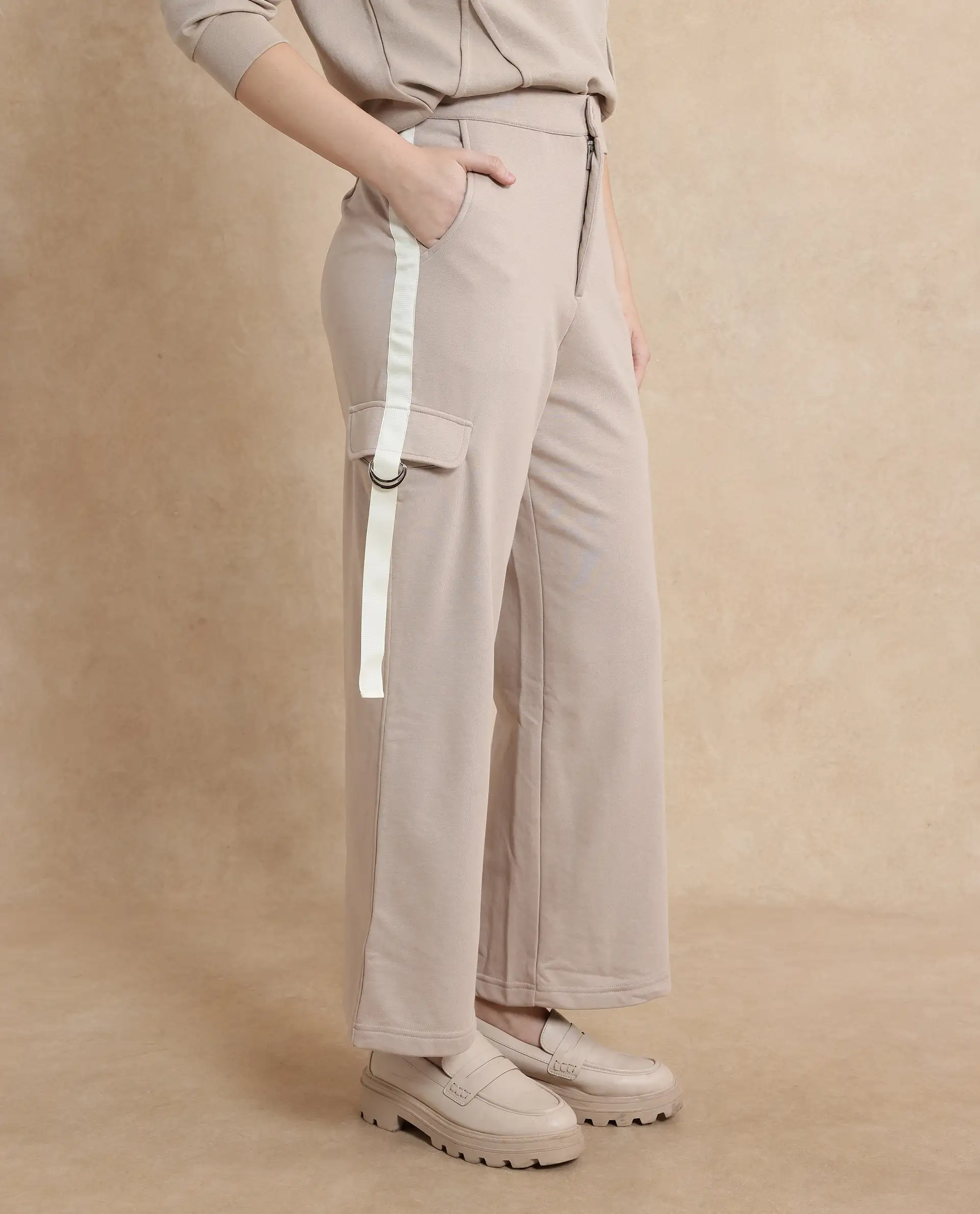 Rareism Women's Kar Beige Cotton Blend Plain Ankle Length Wide Track Pant - Image 9