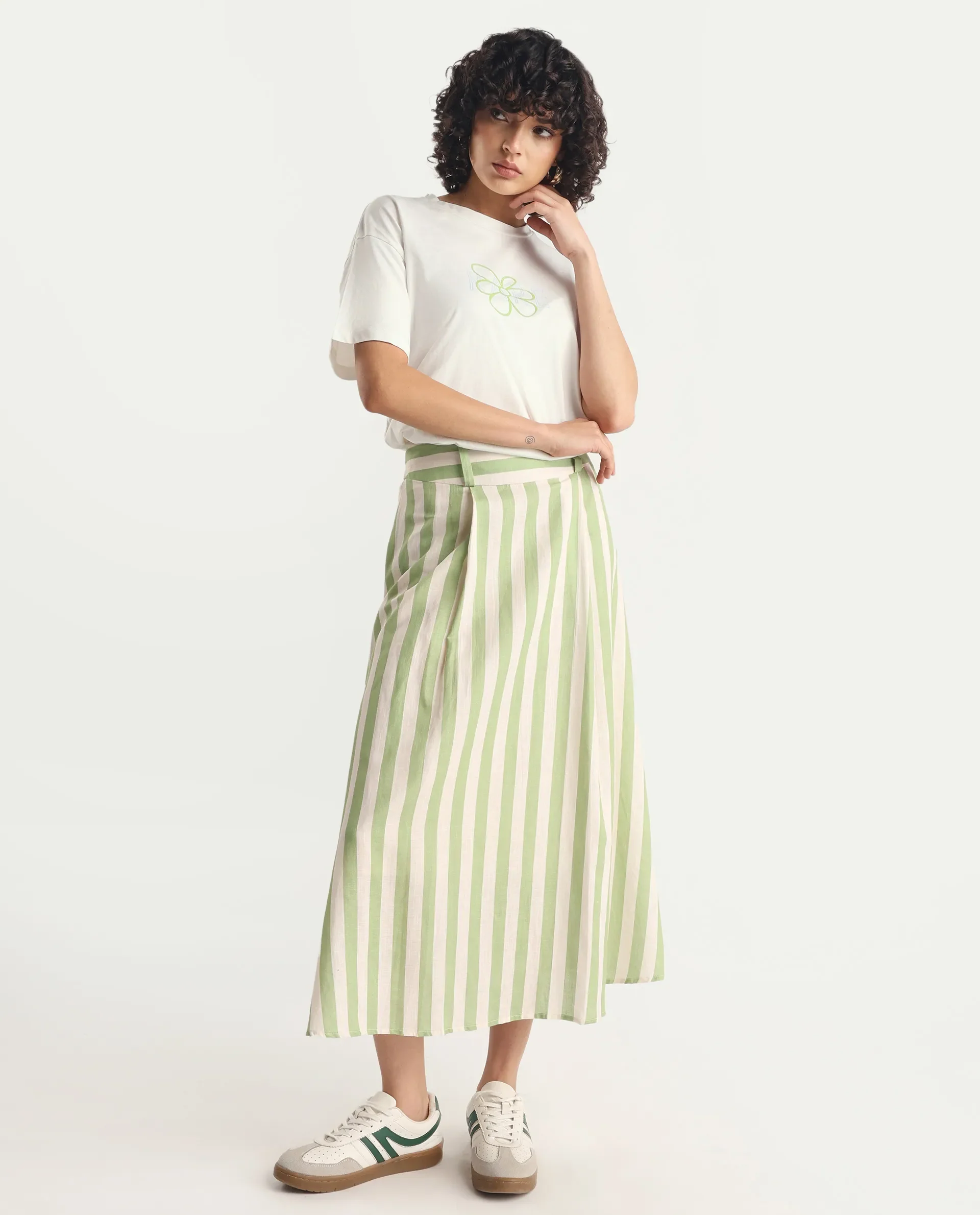 Rareism Women's Karen Off White Cotton Blend Crew Neck Graphic Print Boxy Fit T-Shirt - Image 2