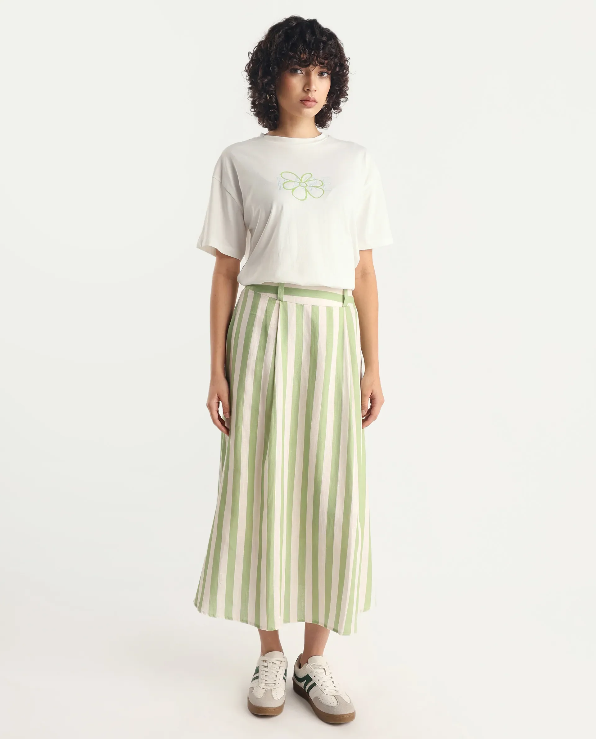 Rareism Women's Karen Off White Cotton Blend Crew Neck Graphic Print Boxy Fit T-Shirt - Image 9