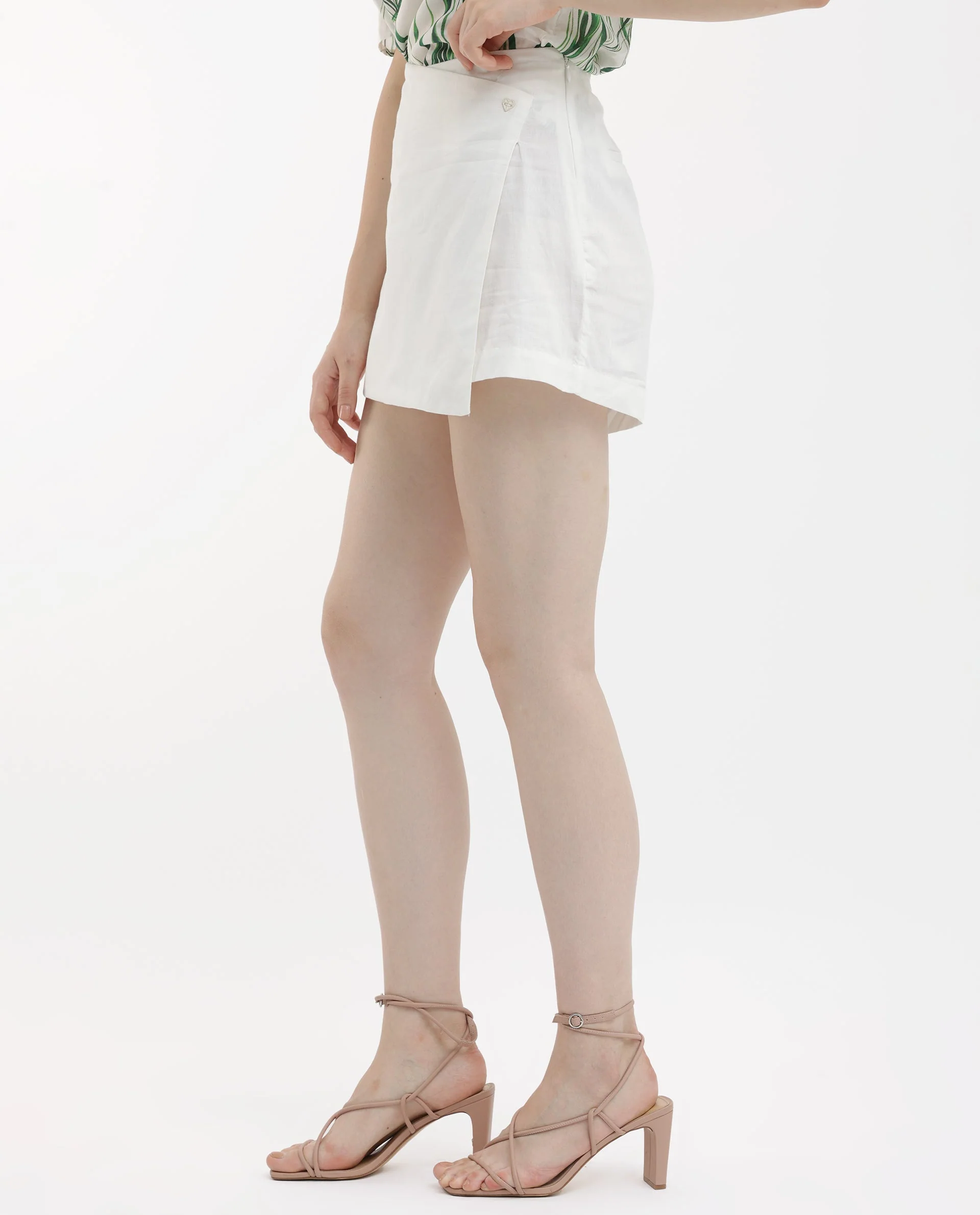 Rareism Women's Karine White Cotton Plain Mini Regular Fit Skirt - Image 9