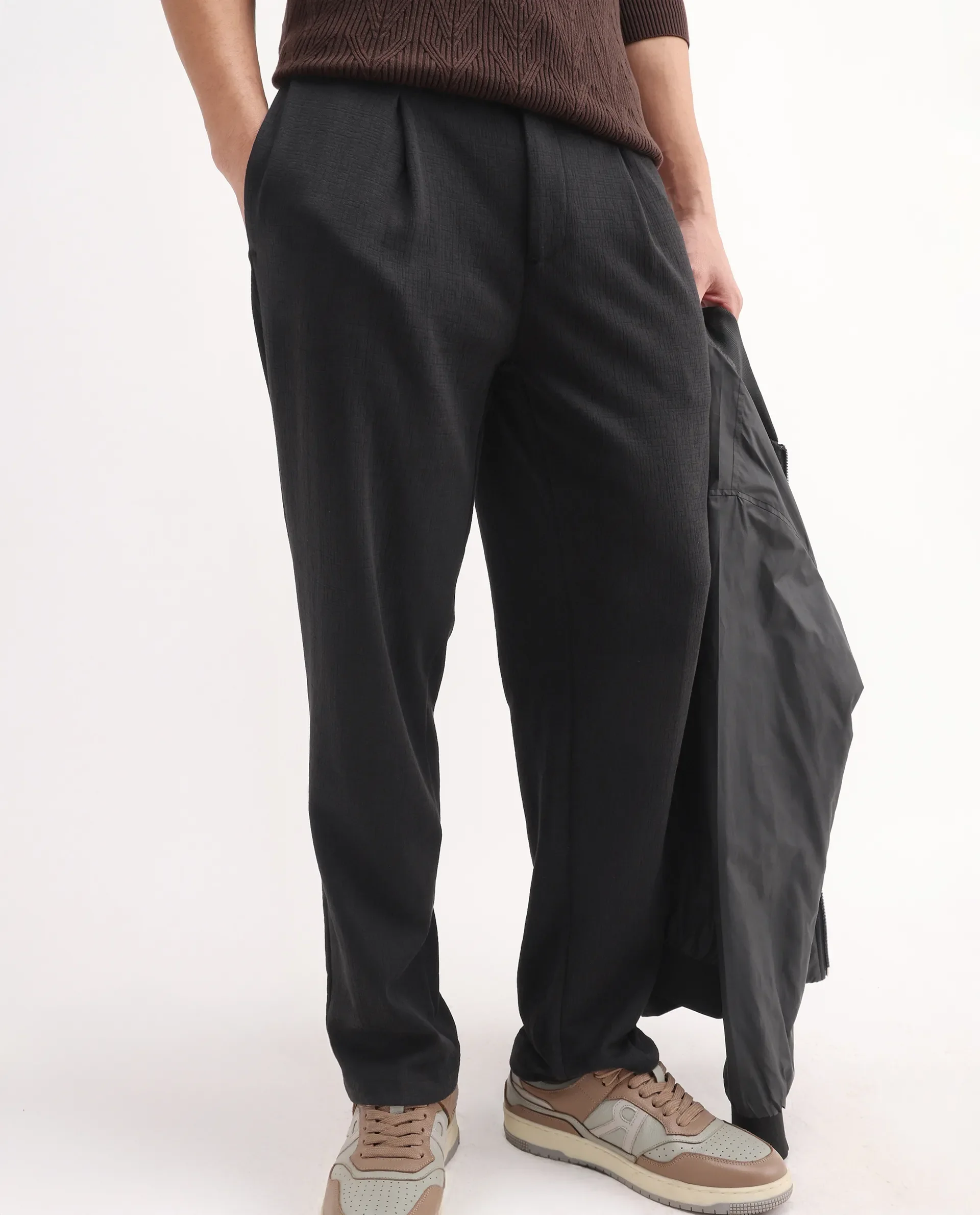 Rare Rabbit Men's Keloe Black Cotton Blend Plain Relaxed Fit Trouser - Image 3