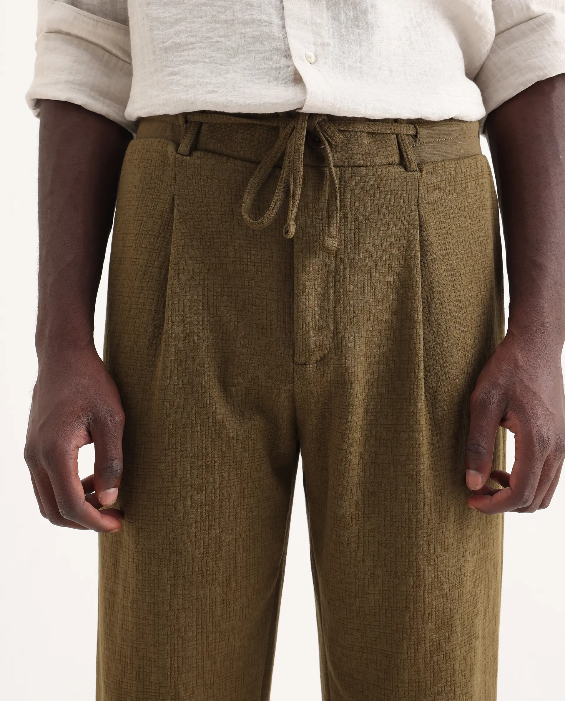 Rare Rabbit Men's Keloe Olive Cotton Blend Plain Relaxed Fit Trouser - Image 3