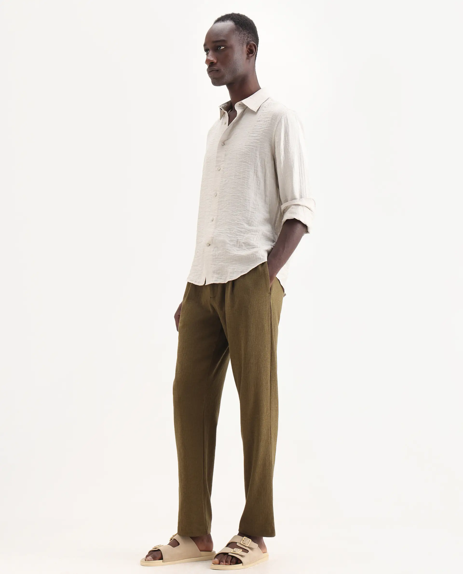 Rare Rabbit Men's Keloe Olive Cotton Blend Plain Relaxed Fit Trouser - Image 5