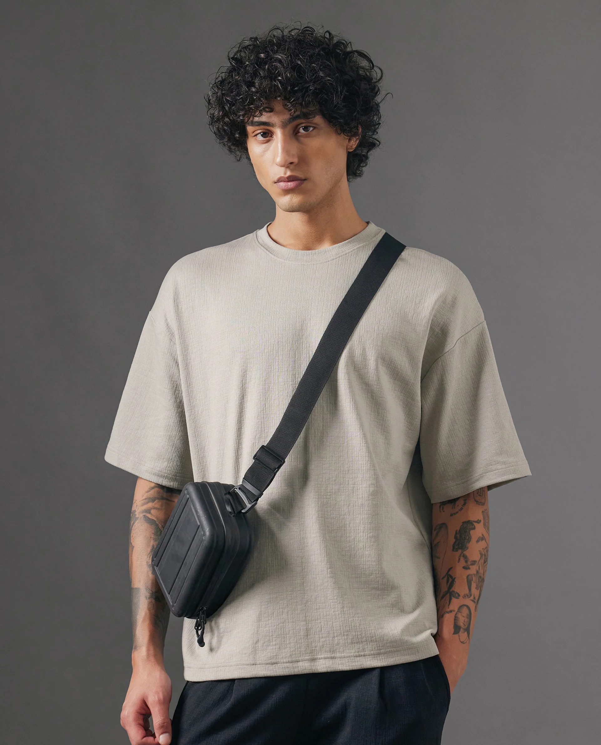 Rare Rabbit Men's Kelos Light Grey Cotton Blend Plain Oversized Fit Half Sleeve Crew Neck T-Shirt - Image 5