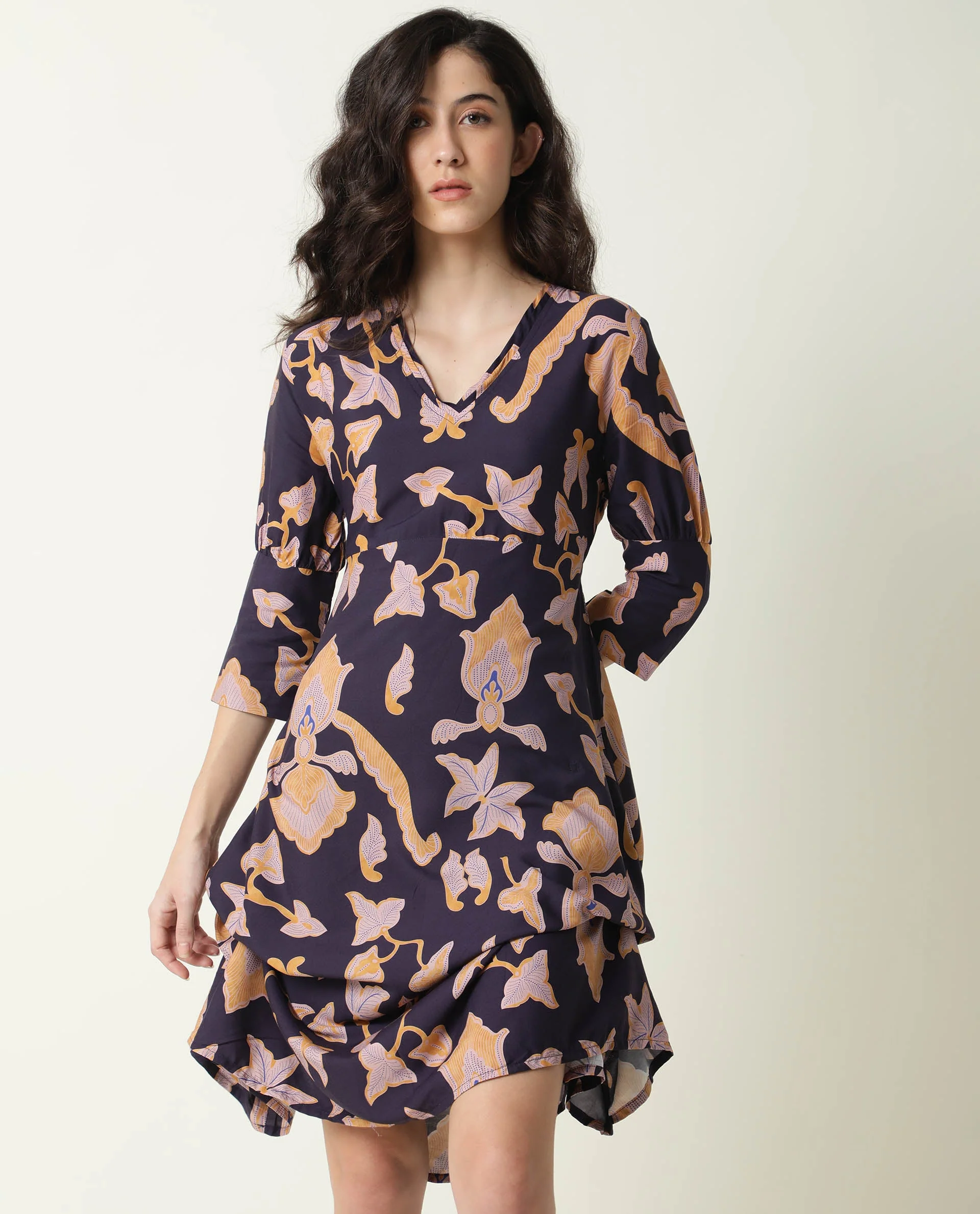 Rareism Women's Kenna Navy V-Neck Abstract Print Knee Length Regular Fit Dress - Image 6