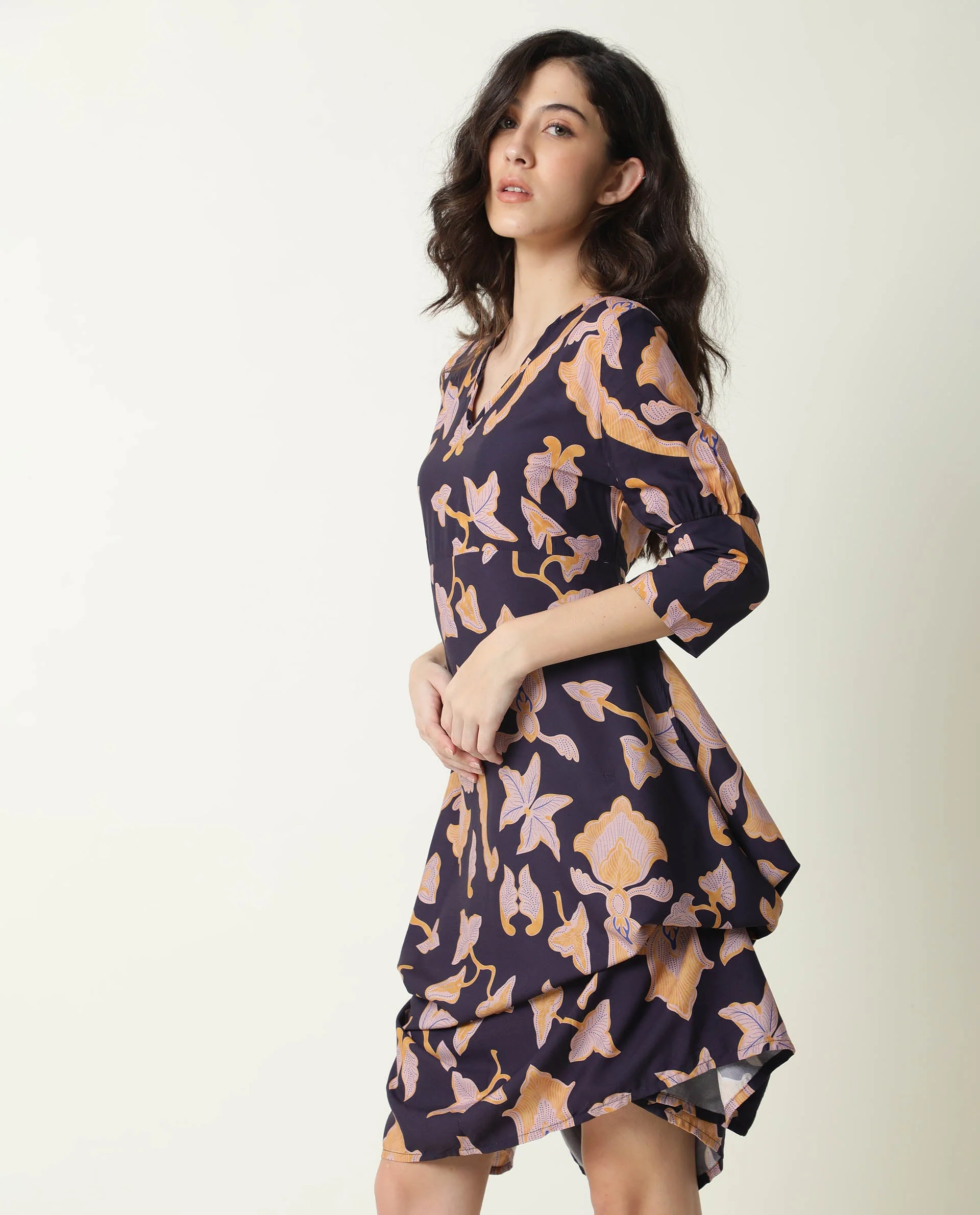 Rareism Women's Kenna Navy V-Neck Abstract Print Knee Length Regular Fit Dress - Image 7