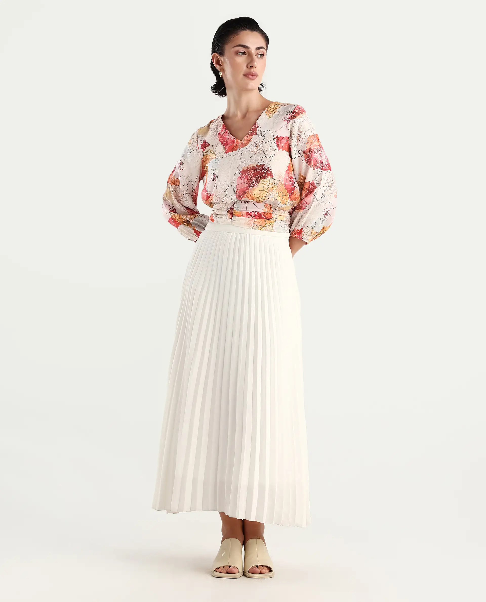 Rareism Women's Kently Multi Nylon Blend V-Neck Floral Print Bell Sleeve Crop Regular Fit Top - Image 2
