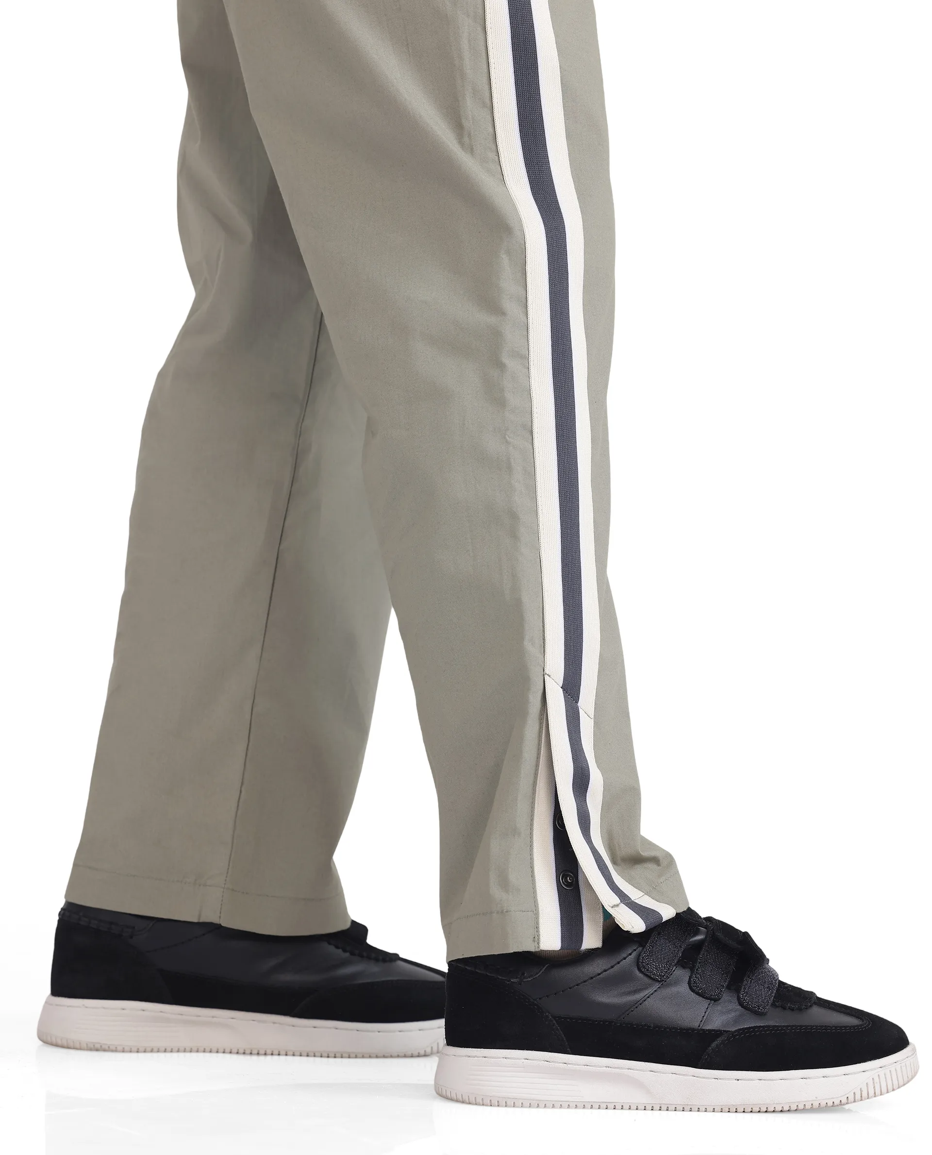 Rare Ones Kids Taper-B Olive Tape Detailed Button And Zip Closure Regular Fit Cotton Trouser - Image 6