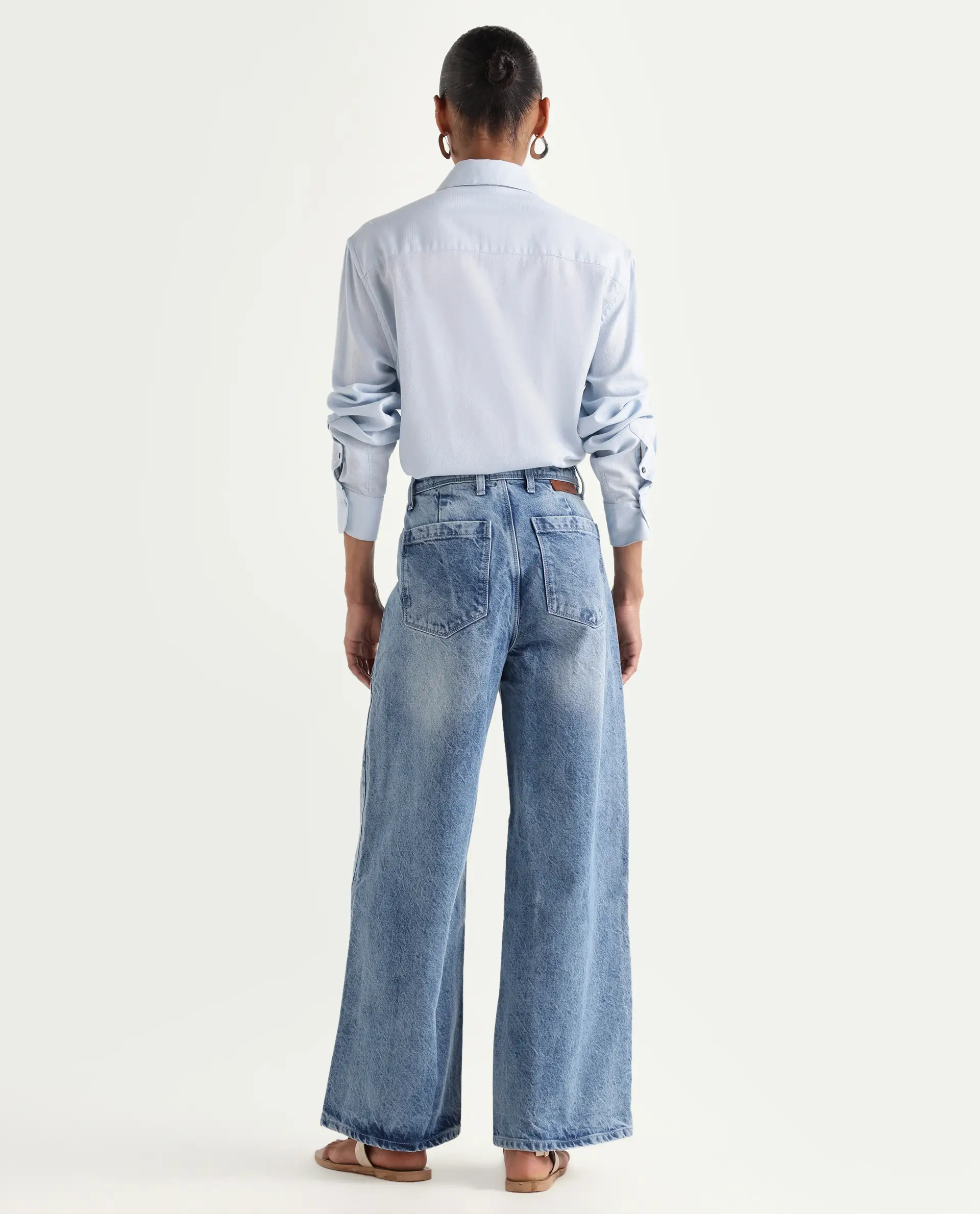 Rareism Women's Kikoa Light Blue Cotton Blend Plain Ankle Length Wide Jeans - Image 6