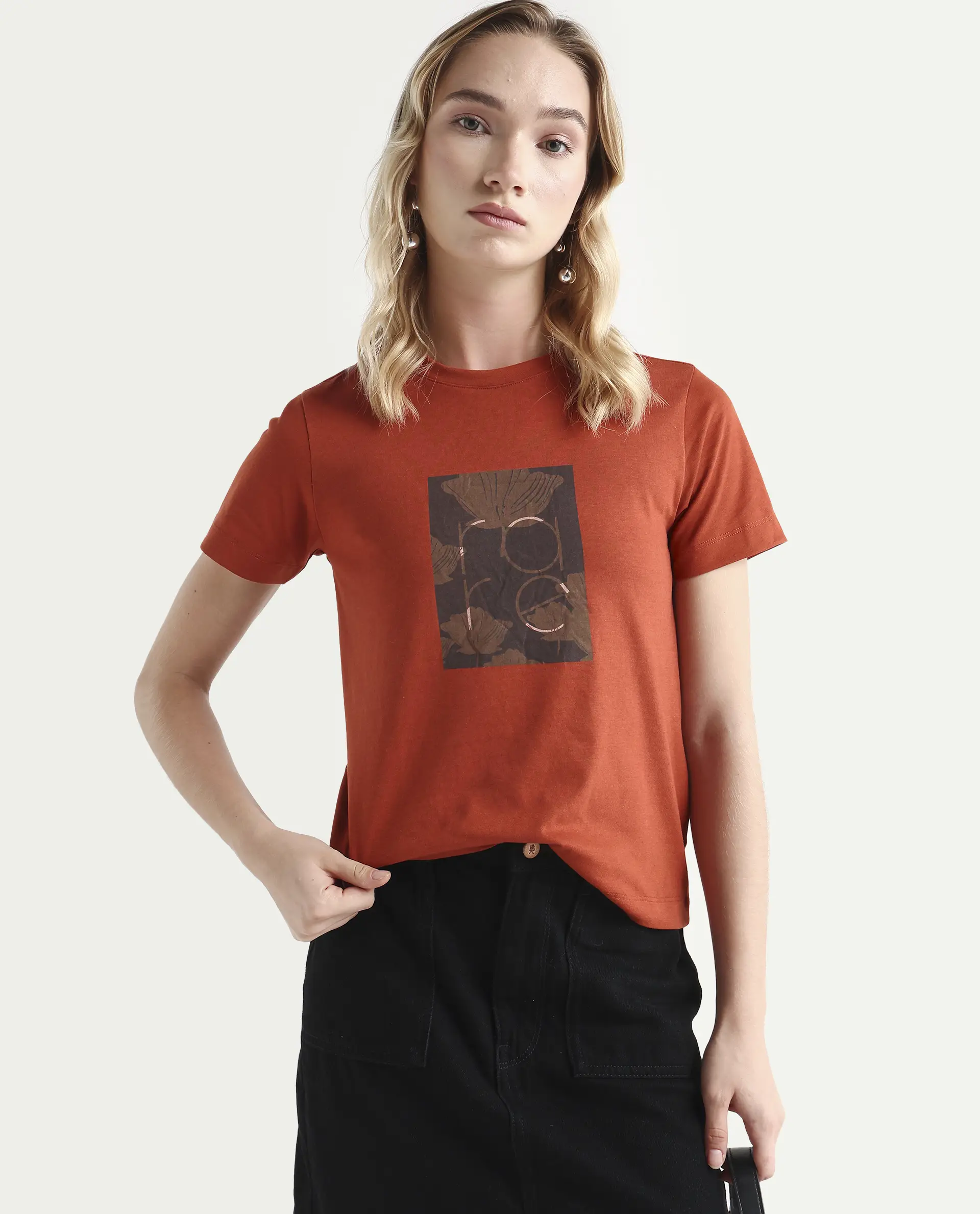 Rareism Women's Kirk Rust Cotton Crew Neck Graphic Print Regular Fit T-Shirt