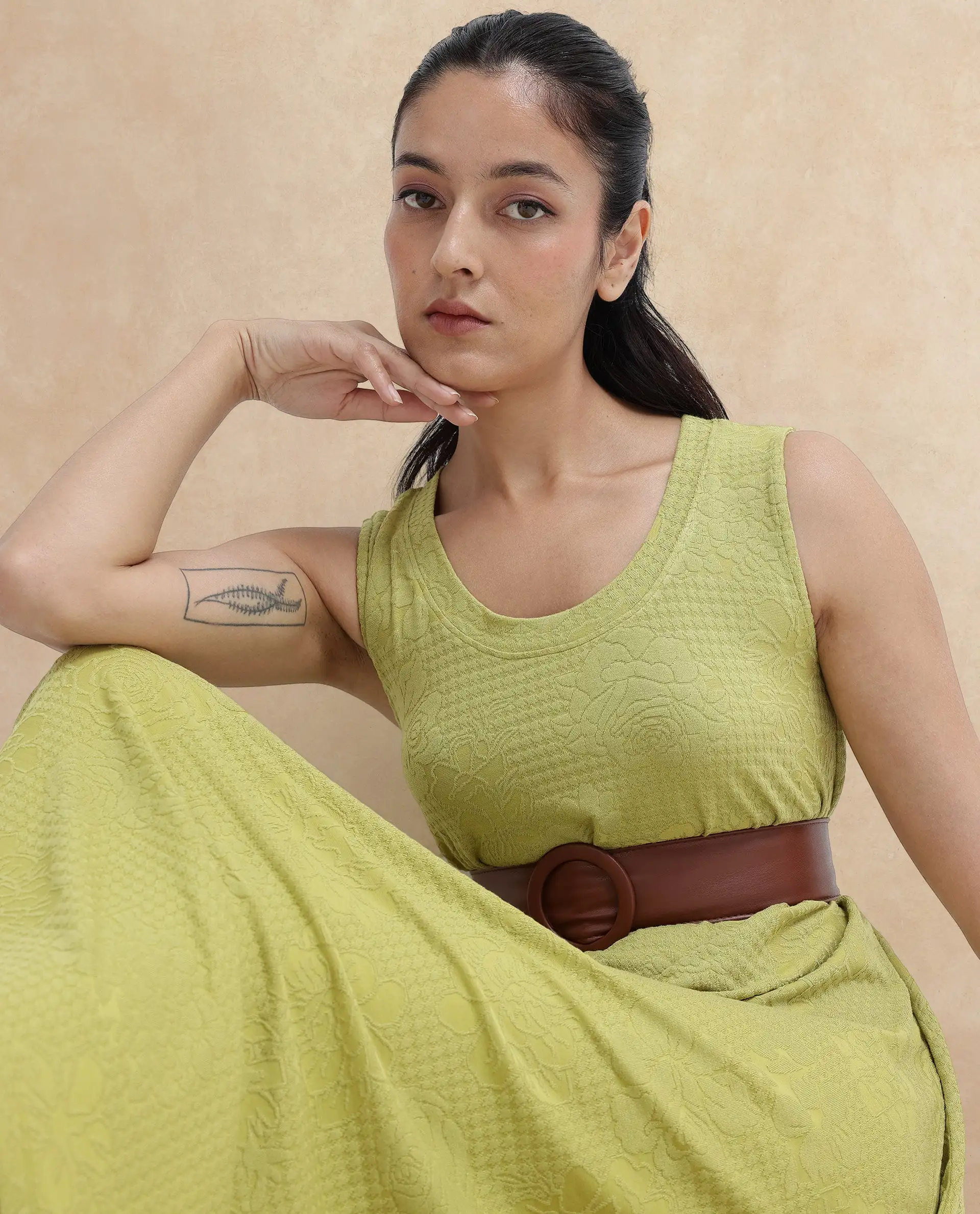 Rareism Women's Kisame Light Green Knit Jacquard Crew Neck Plain Sleeveless Midi Flared Dress - Image 2