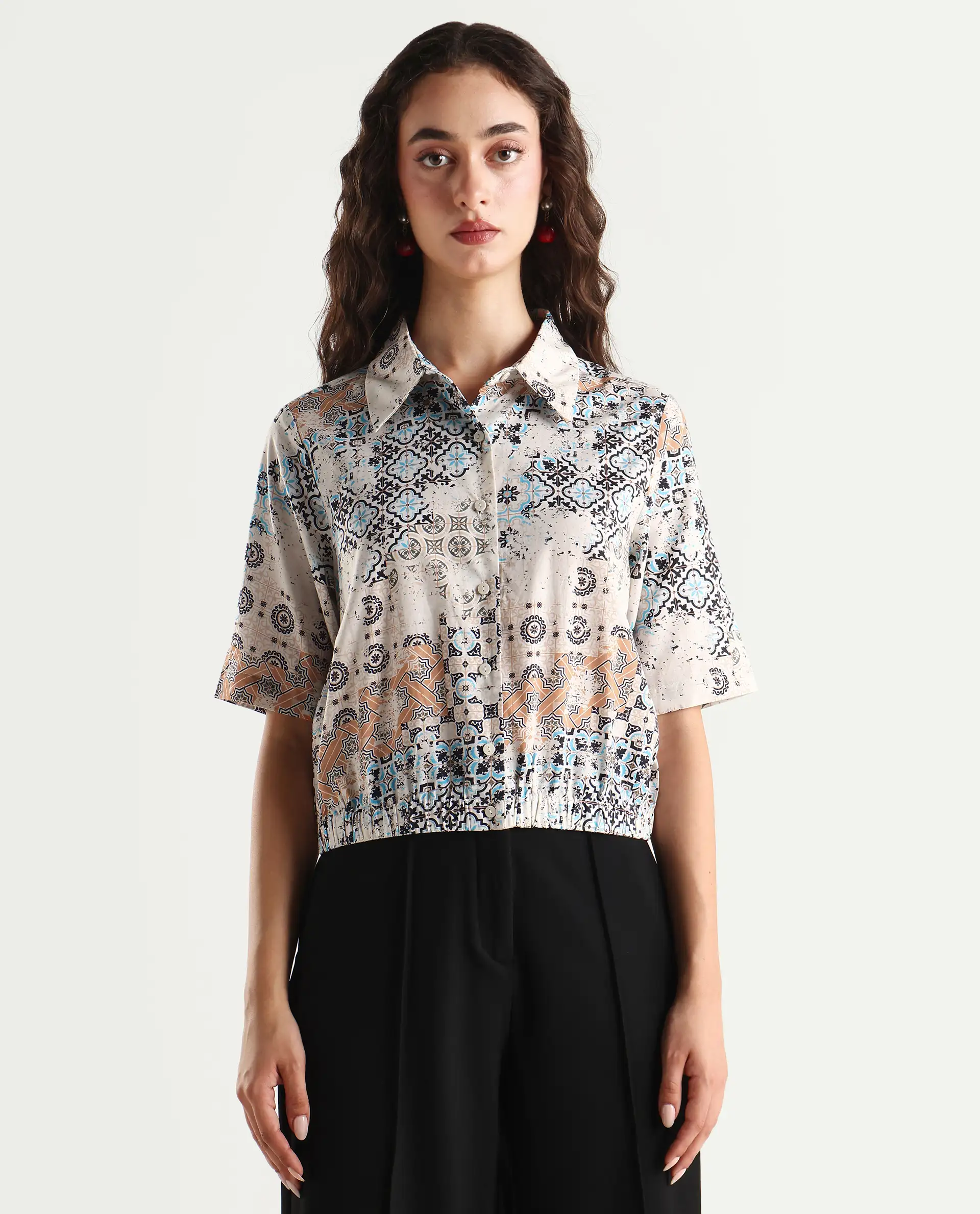 Rareism Women's Kitanas Multi Cotton Spread Collar Abstract Print Crop Regular Fit Top - Image 3