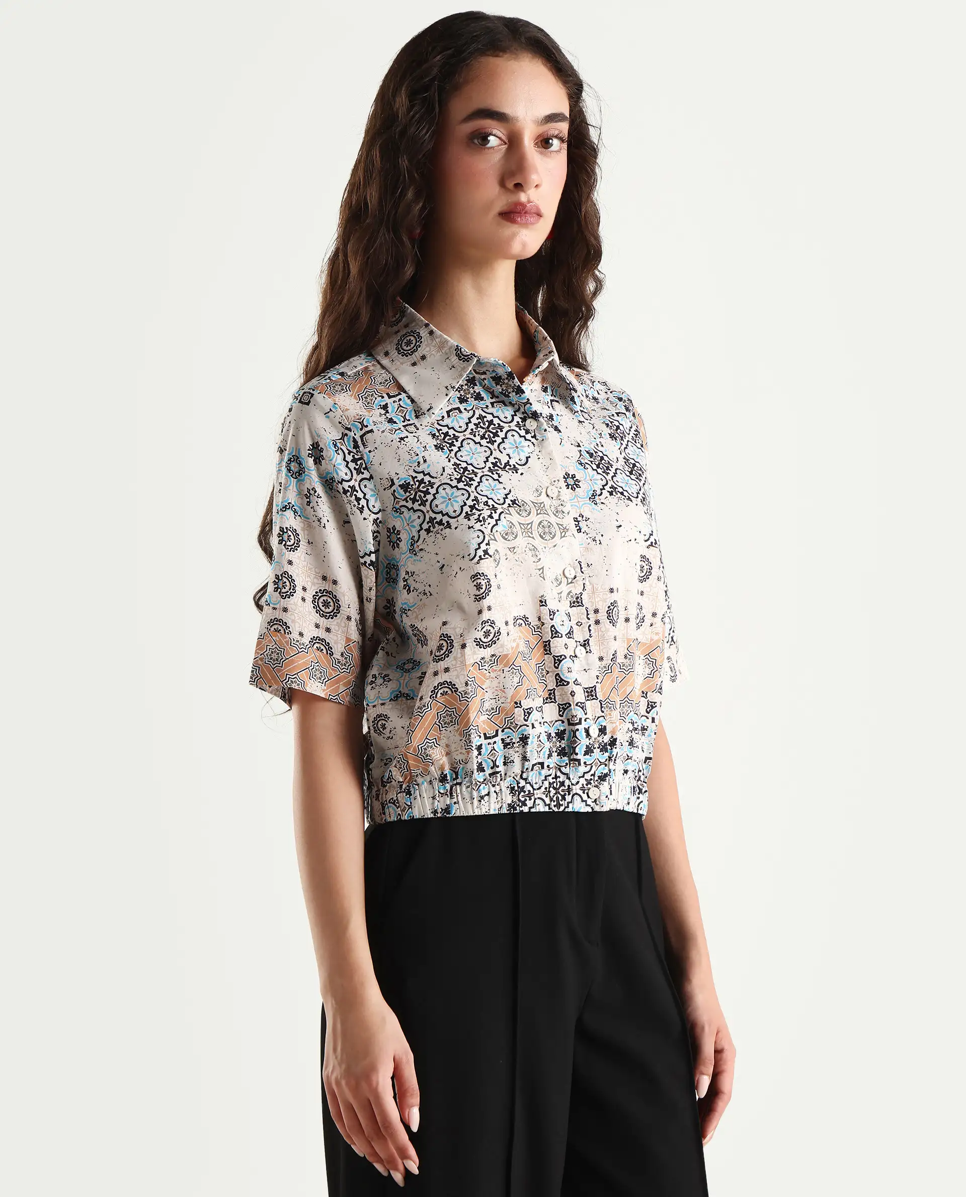 Rareism Women's Kitanas Multi Cotton Spread Collar Abstract Print Crop Regular Fit Top - Image 5