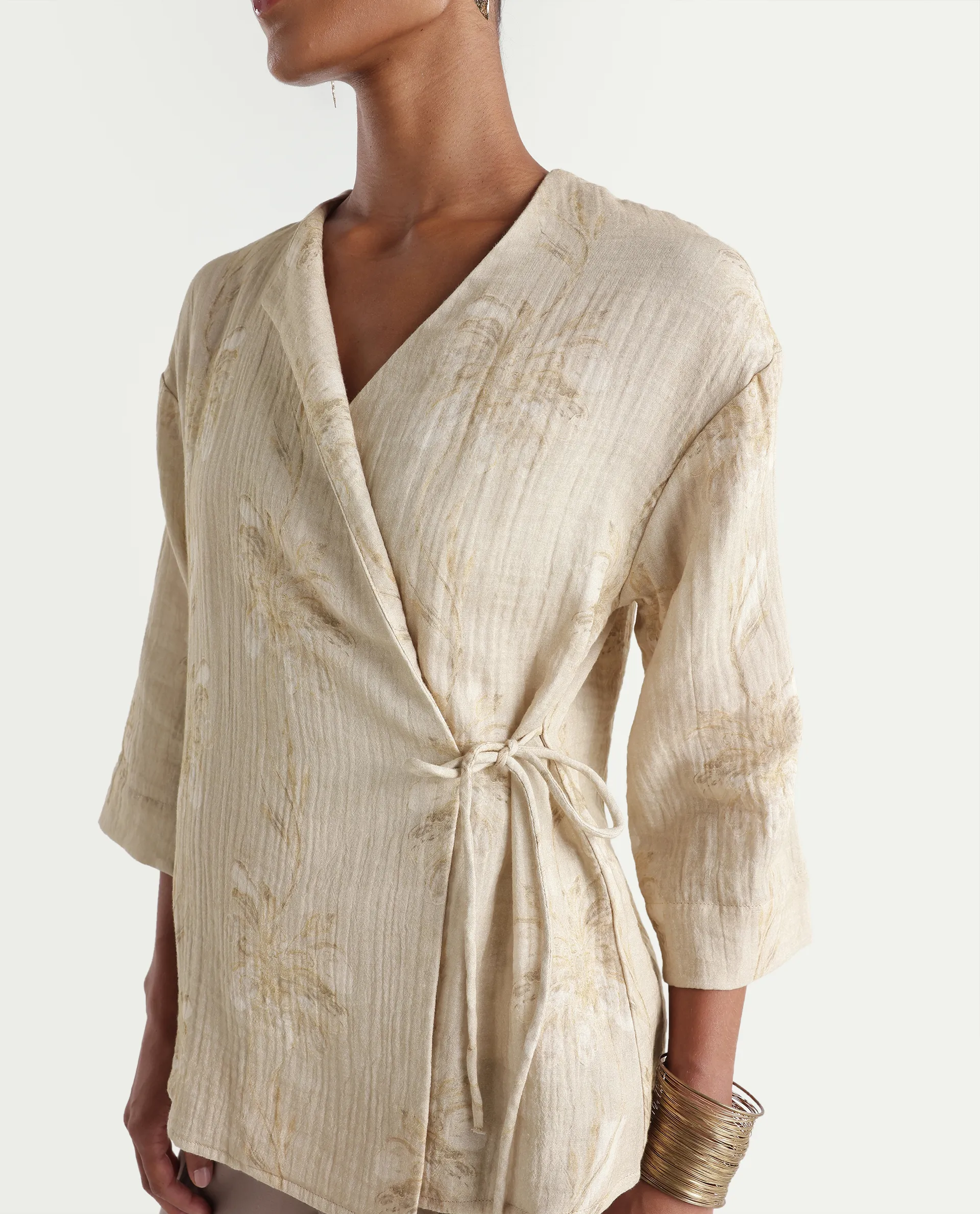 Rareism Women's Kloe-T Beige Cotton Over Lap Regular Floral Print Top - Image 4