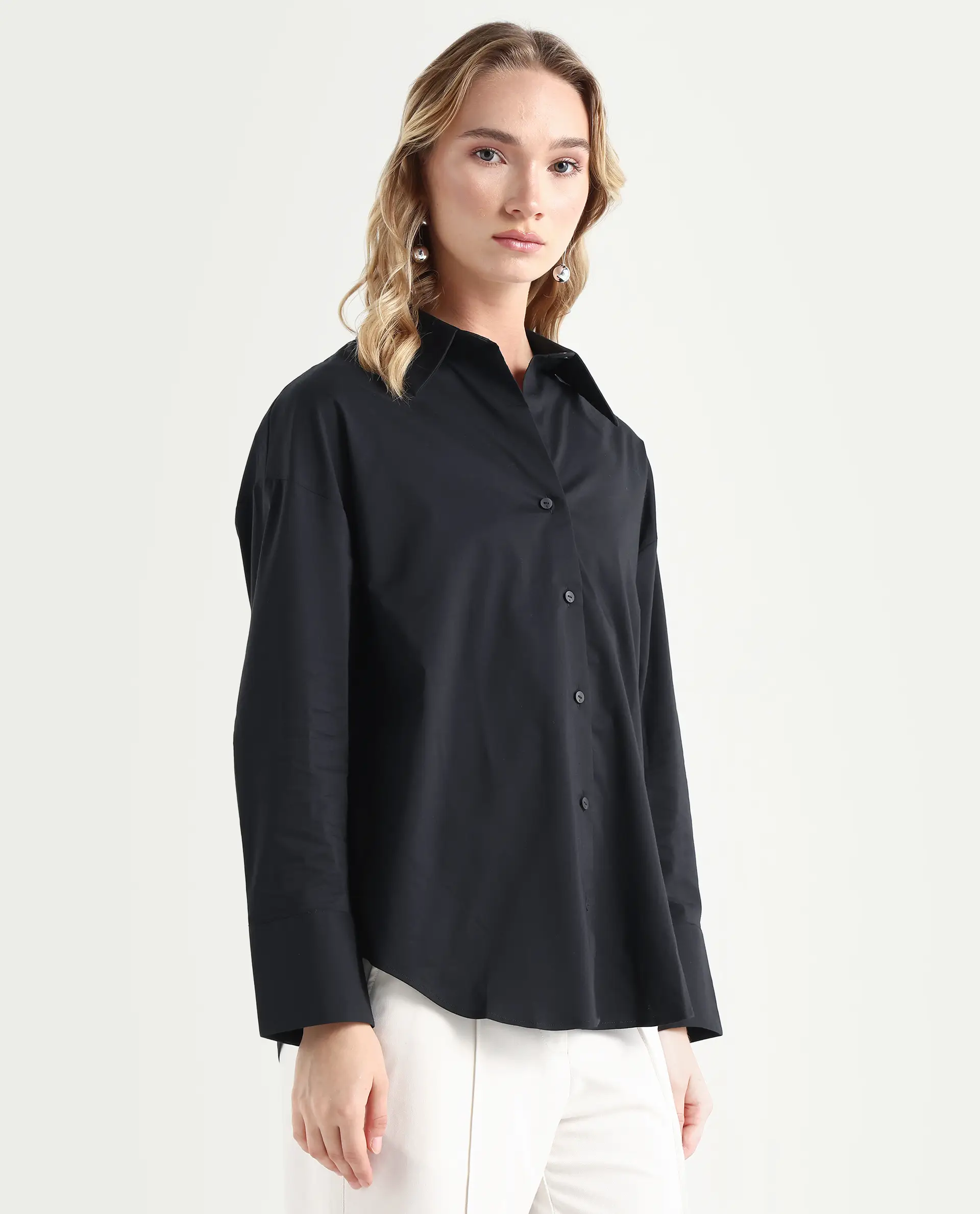 Rareism Women's Klox Black Cotton Spread Collar Plain Cuffed Sleeve Regular Fit Shirt - Image 6