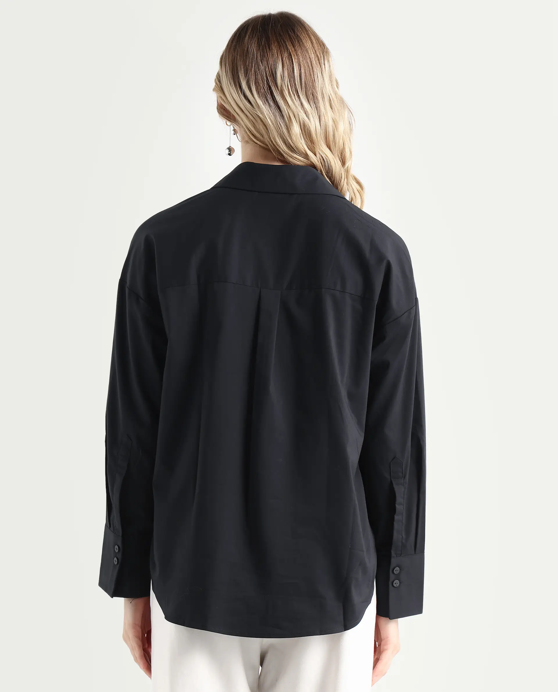 Rareism Women's Klox Black Cotton Spread Collar Plain Cuffed Sleeve Regular Fit Shirt - Image 7