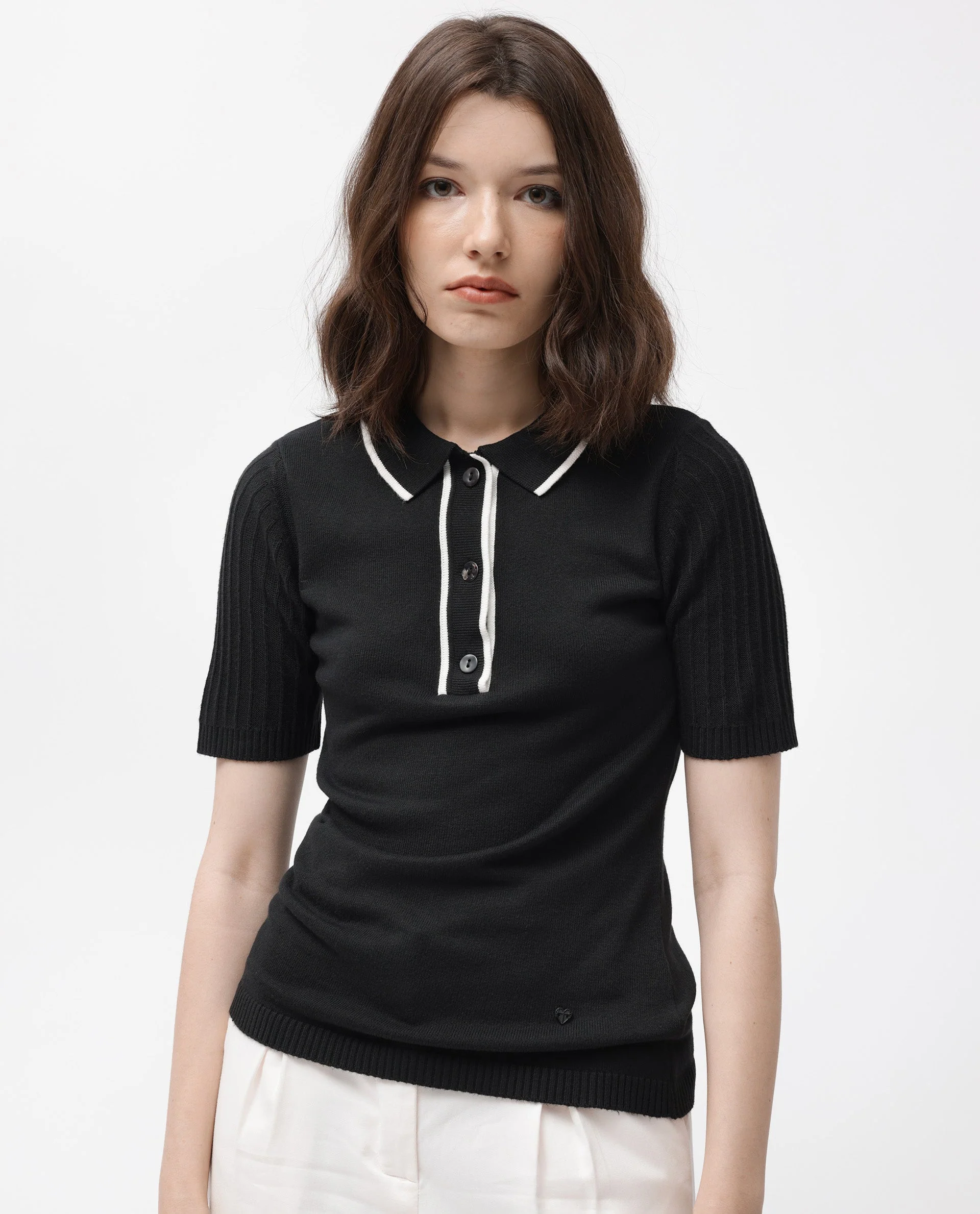 Rareism Women's Knitup Black Cotton Spread Collar Plain Regular Fit Sweater - Image 10