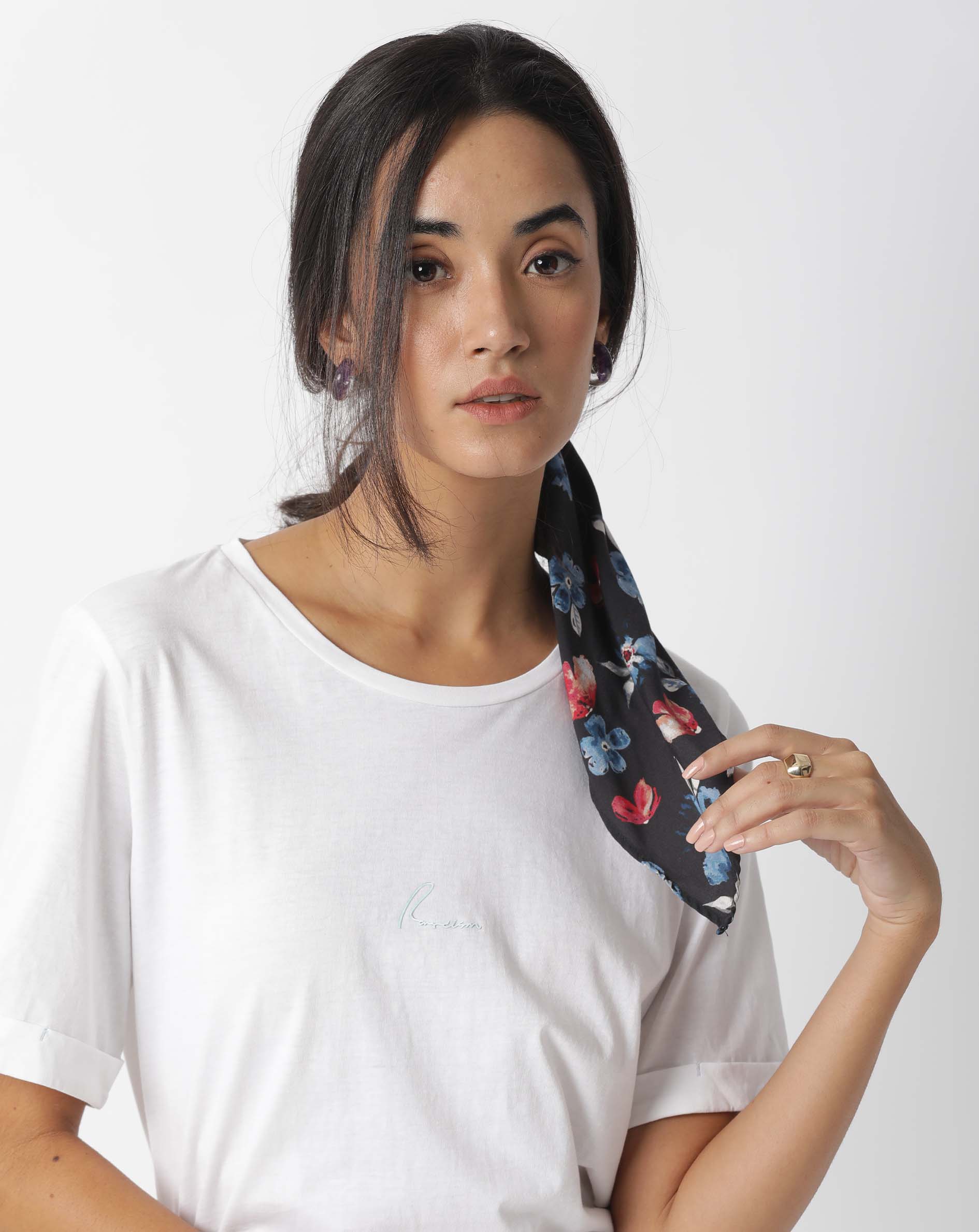 Rareism Women's Koa Navy Floral Print Scarf - Image 2