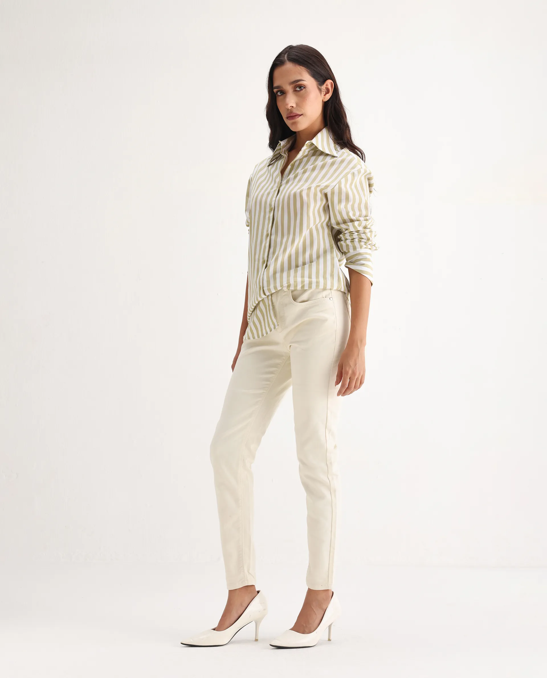 Rareism Women's Kocho Offwhite Cotton Blend Plain Ankle Length Slim Fit Jeans - Image 6