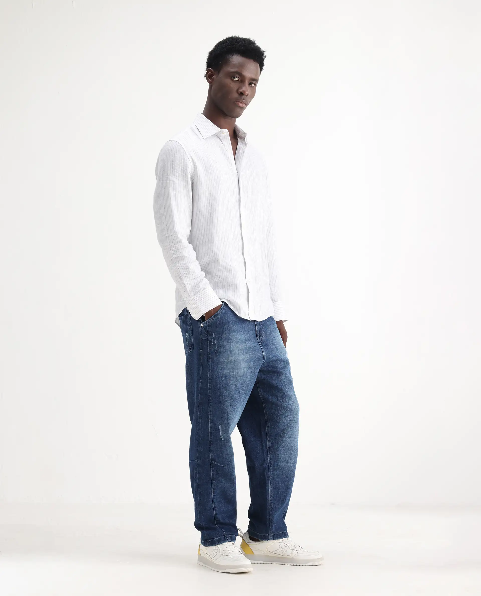 Rare Rabbit Men's Korb Blue Cotton Blend Plain Baggy Fit Jeans - Image 5