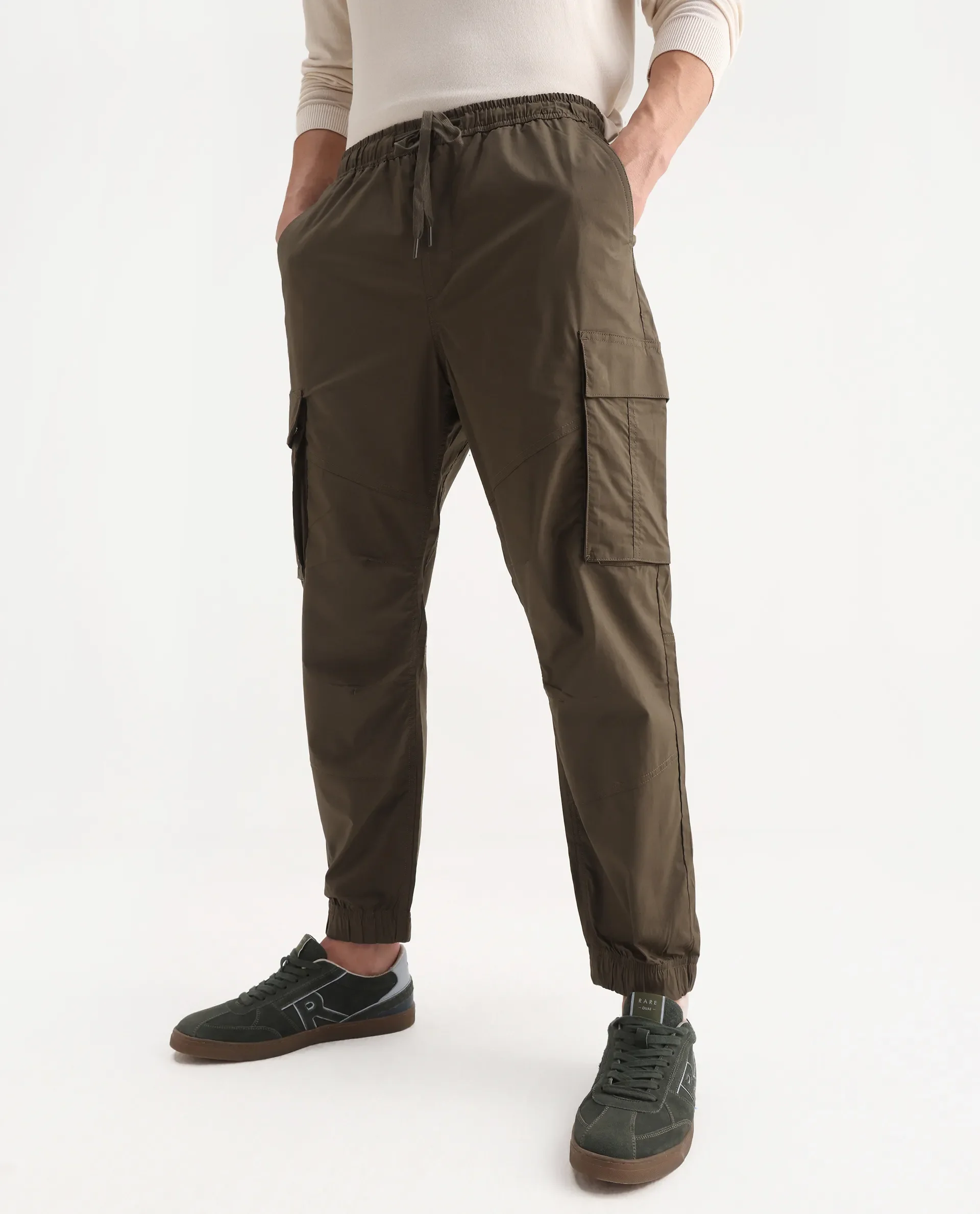 Rare Rabbit Men's Korb Olive Cotton Blend Plain Relaxed Fit Trouser - Image 2